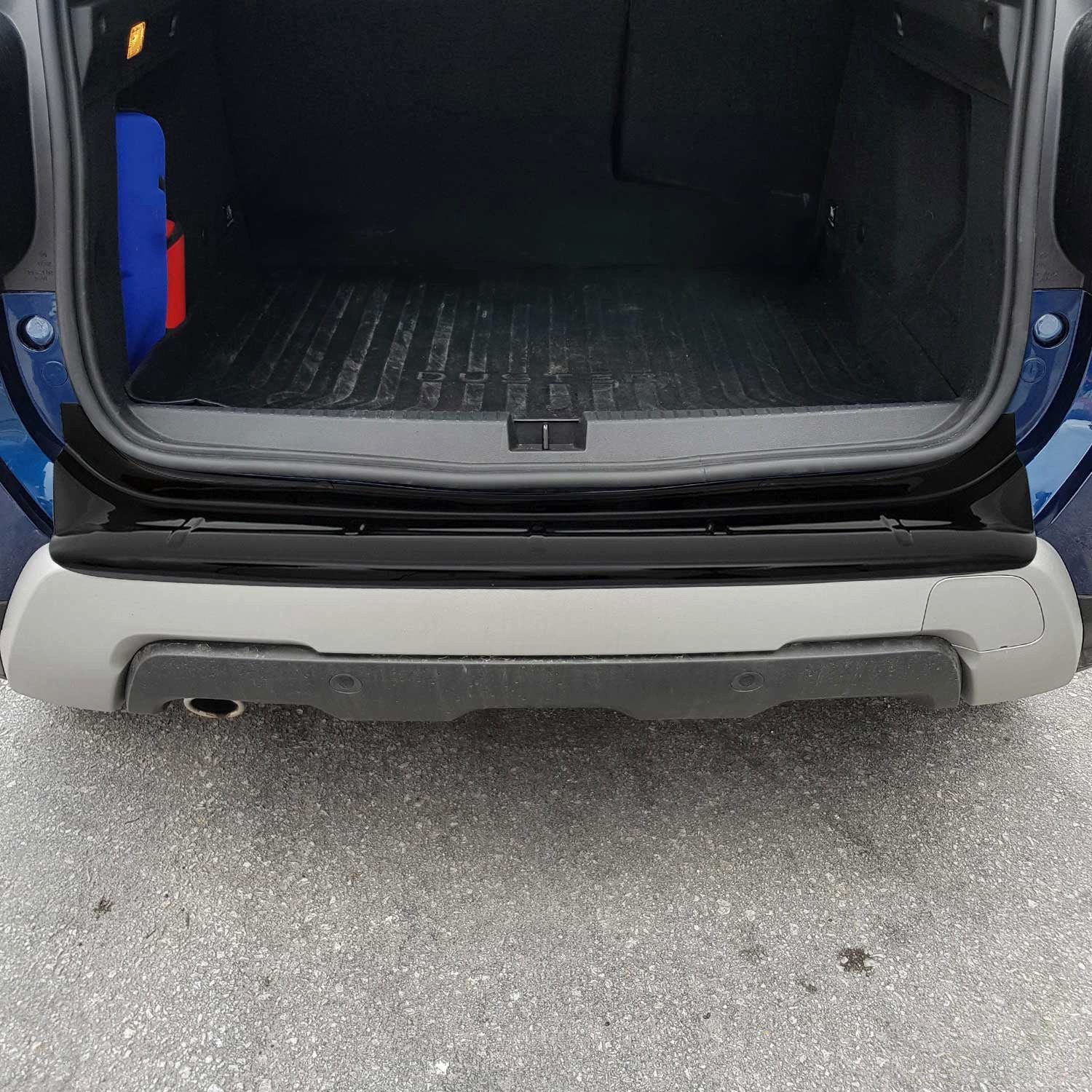 OMAC Ladekantenschutz für Dacia Duster 2010-2017 Glanz Schwarz ABS Stoßstangenabdeckung, Zubehör für Dacia Duster, Langlebig,Einfache Reinigung,Einfache Installation,Rostbeständig