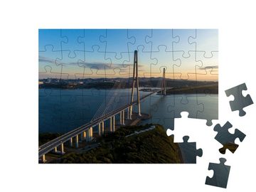 puzzleYOU Puzzle Russkij-Brücke, Wladiwostok, Russland, 48 Puzzleteile, puzzleYOU-Kollektionen Russland