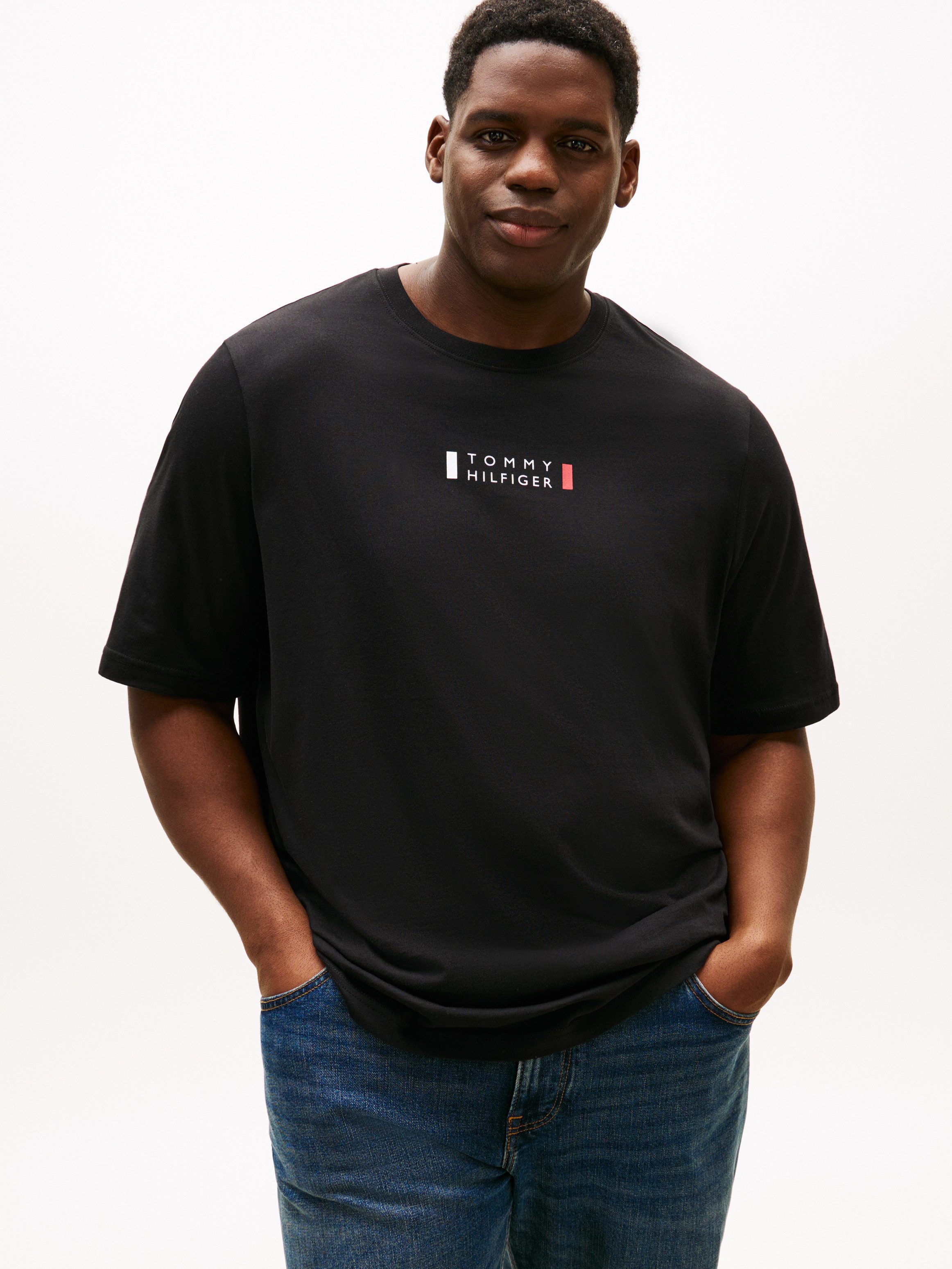 Tommy Hilfiger Big & Tall T-Shirt BT-BRAND LOVE SMALL CENTER Große Größen, Rundhals, kleiner Logoprint