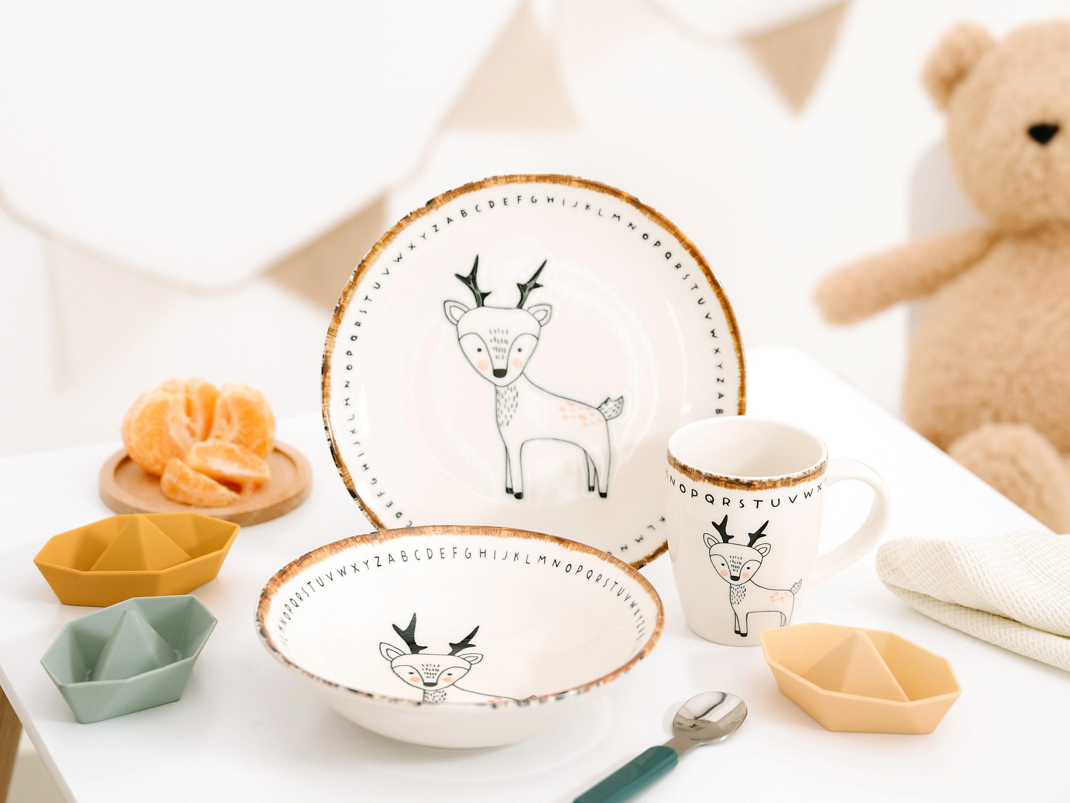 CreaTable Kindergeschirr-Set Freunde des Waldes Reh, Kinder Set 3-tlg. (3-tlg), 1 Personen, Steinzeug, Tiermotive, skandinavischer Stil, unregelmäßiger brauner Rand