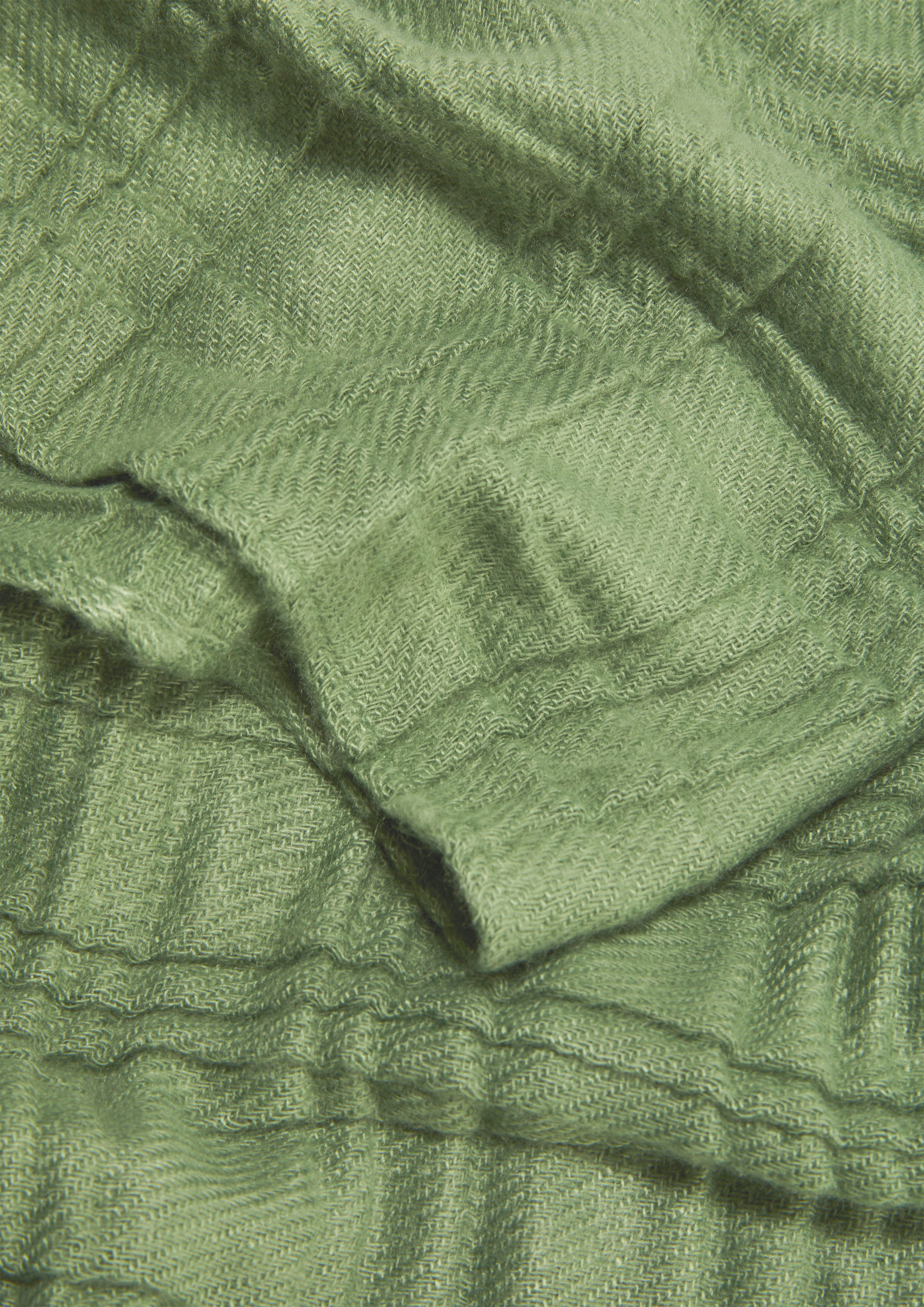 s.Oliver Plisseefalten grün mit Schal Halstuch