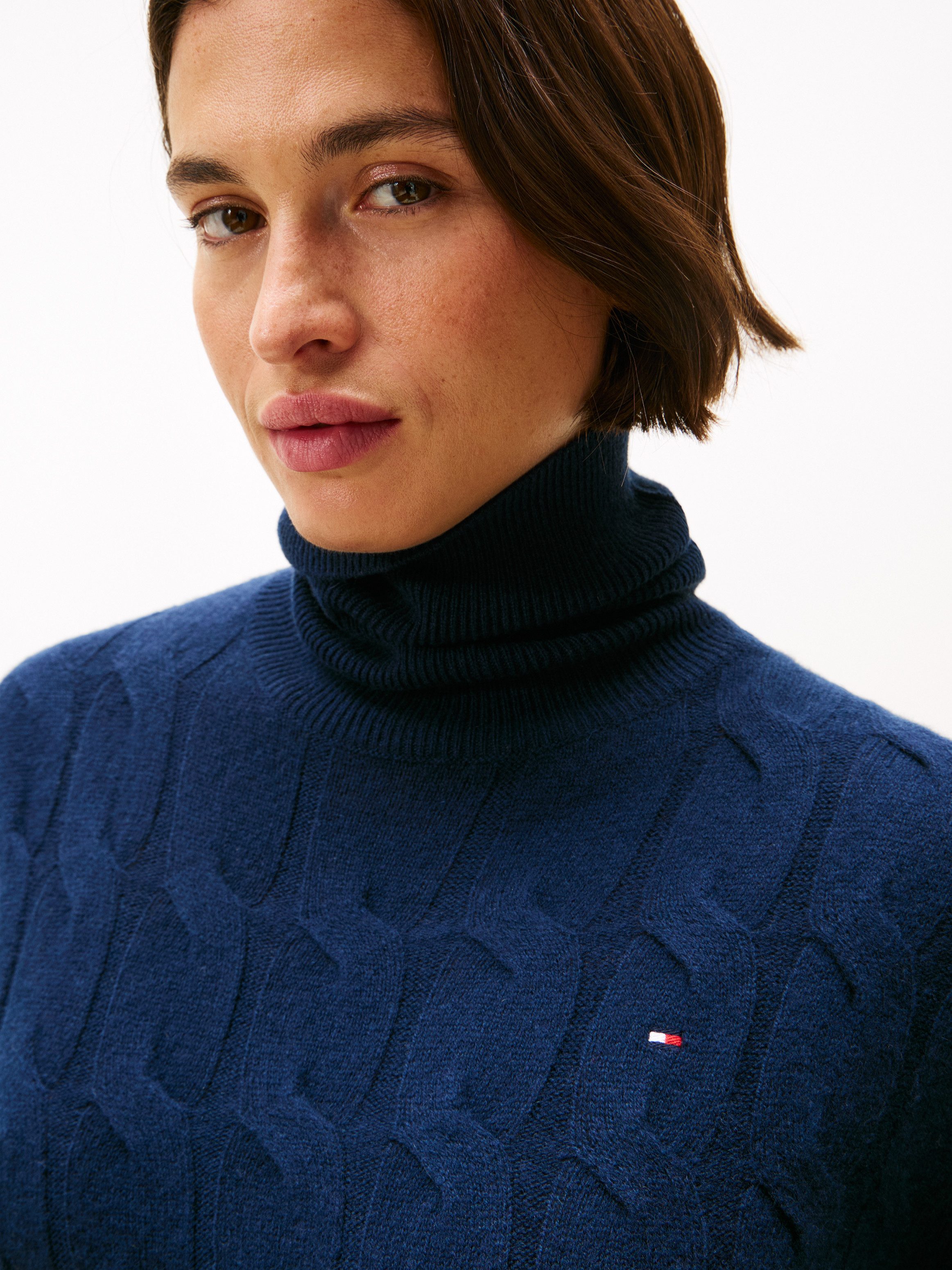 Tommy Hilfiger Curve Strickkleid CRV SOFT WOOL CABLE ROLL-NK DRS in großen Größen, mit Zopfmuster, aus reiner Wolle