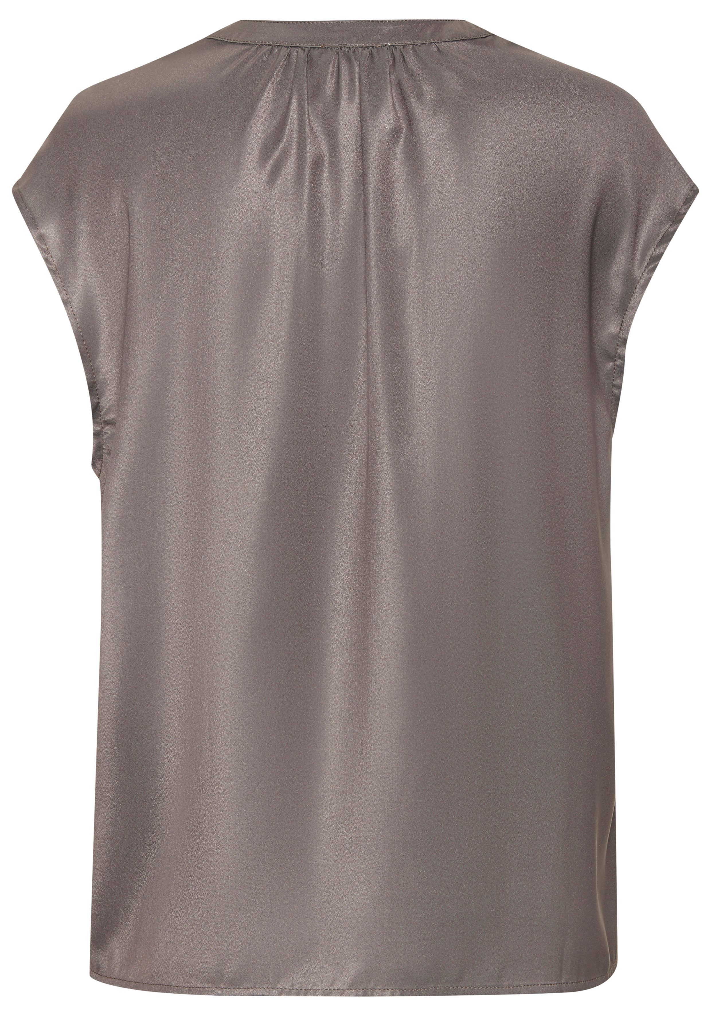 LASCANA Satinbluse mit kurzen Ärmeln und kleiner Knopfleiste Kurzarmbluse mit lockerer Passform, Partyshirt, Blusenshirt, festlich – Bild 4 von 5