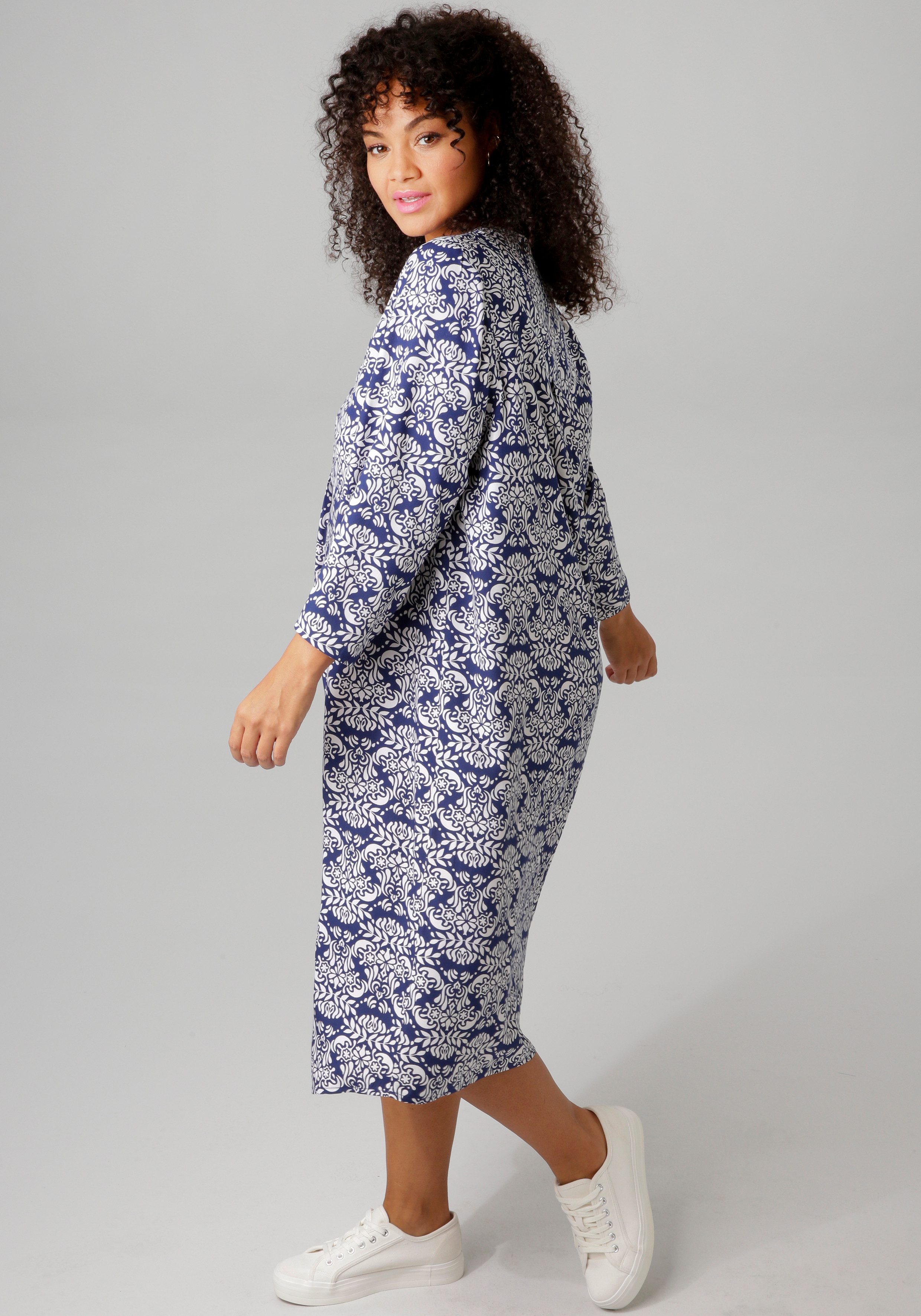 Aniston PLUS Sommerkleid mit farbharmonischem, graphischem günstig online kaufen