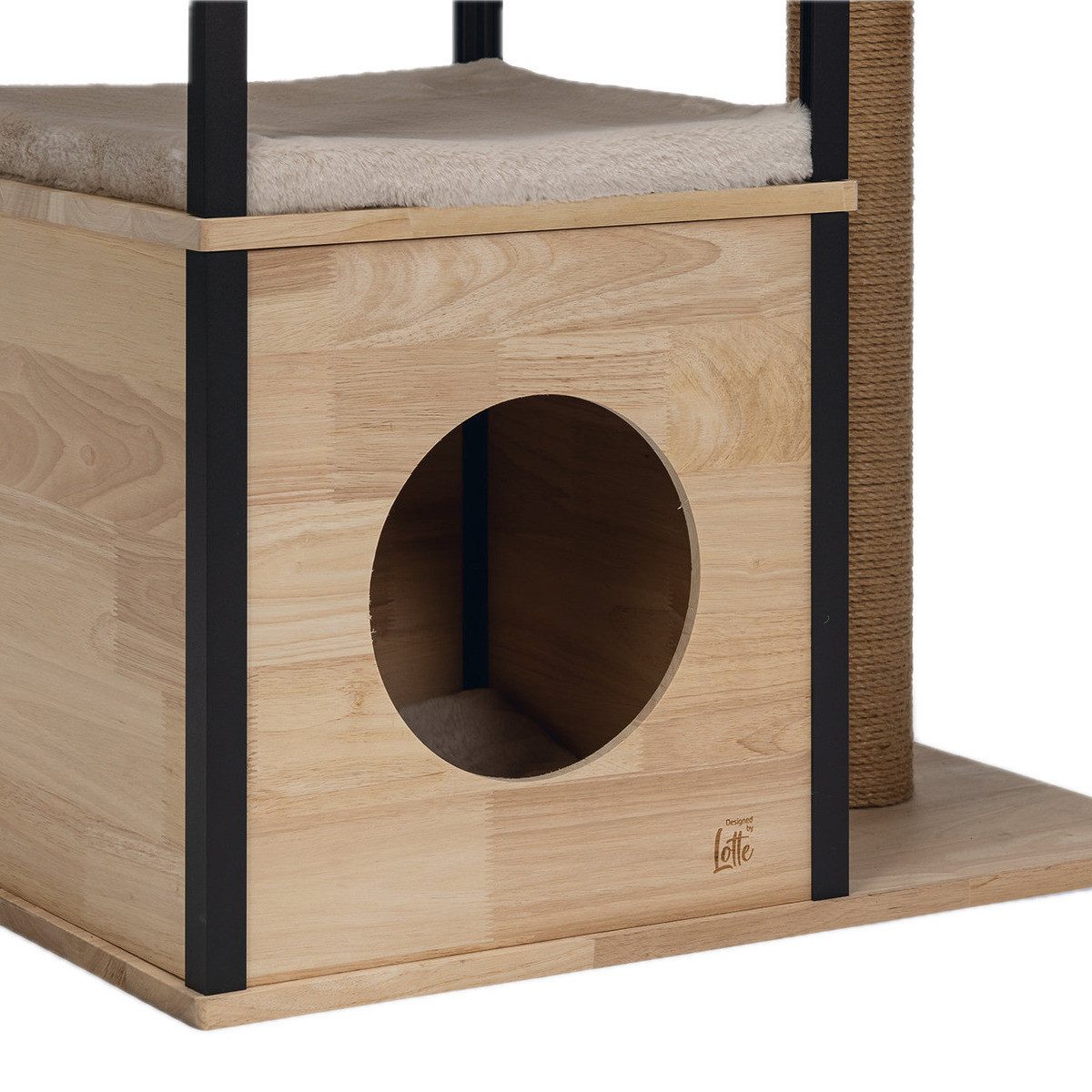 Designed By Lotte Kratzbaum Kratzbaum Nala aus Holz braun
