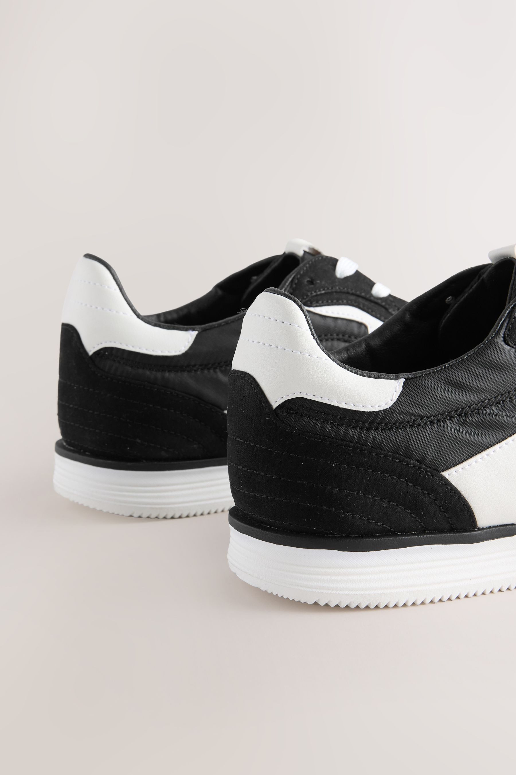 Next Forever Comfort® Schnürsneaker mit Bahnendetail günstig online kaufen