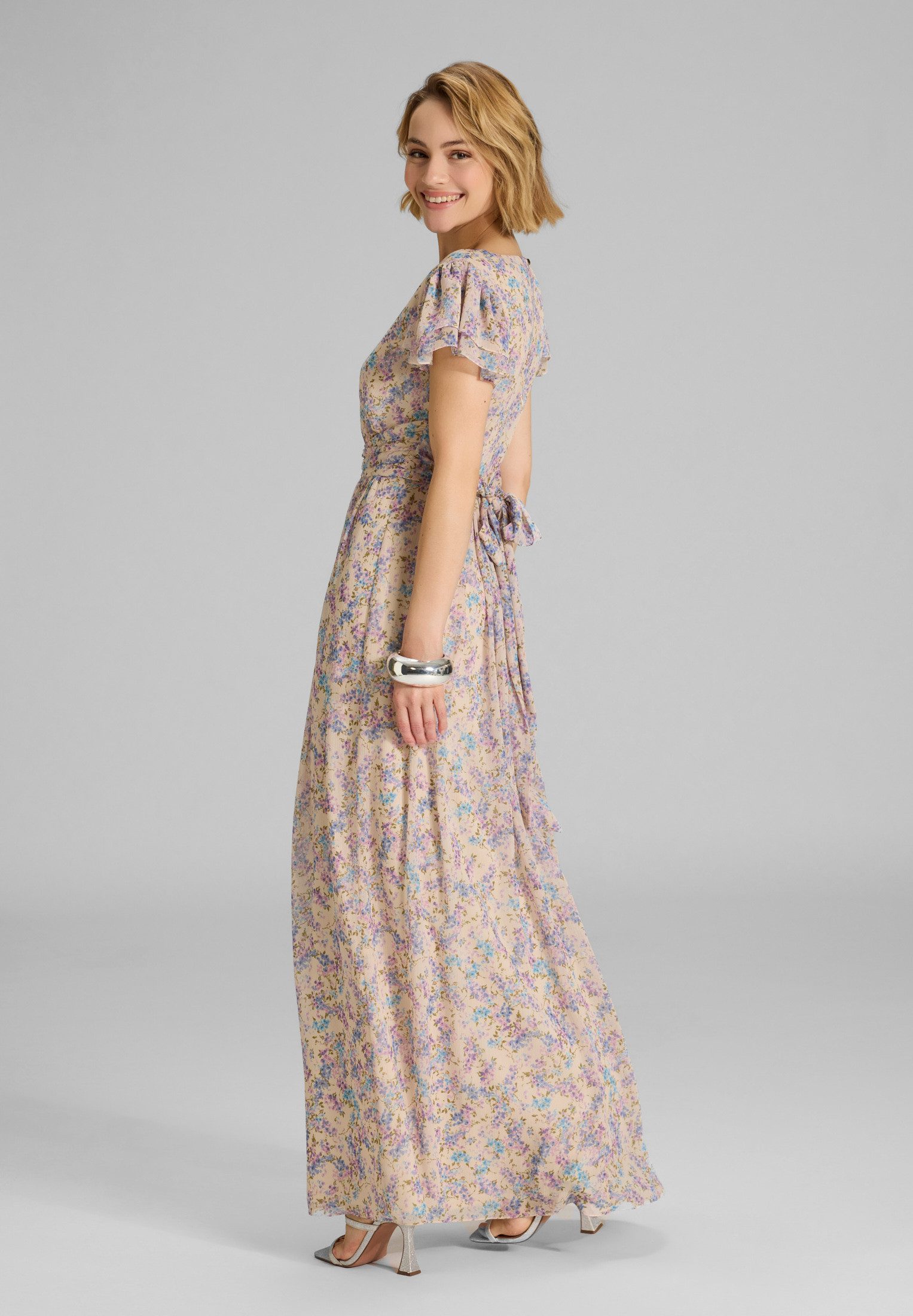 SWING Maxikleid Taillierter Schnitt mit ausgestelltem günstig online kaufen