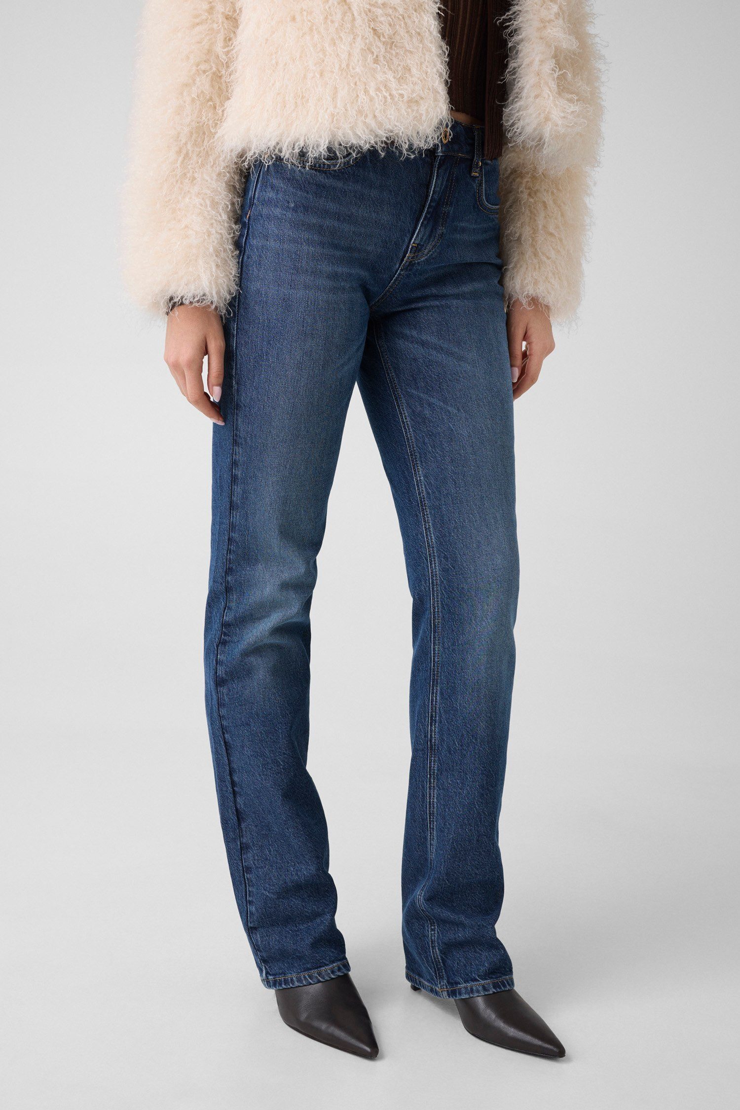 Guess Straight-Jeans ICONIC STRAIGHT aus Baumwoll-Lyocell-Mix