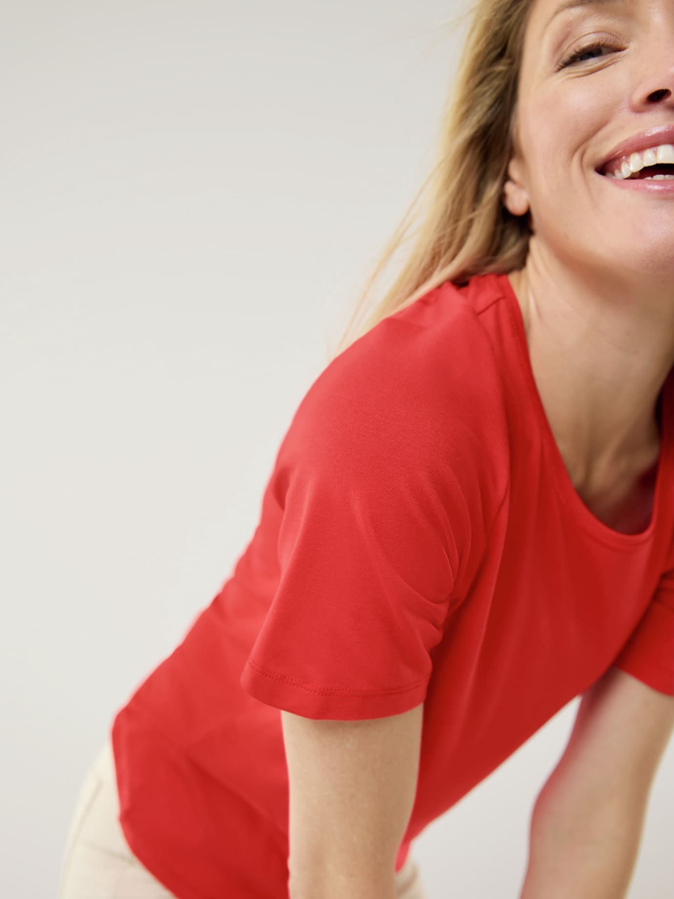 Walbusch T-Shirt Damen Viskose Shirt Rundhals Kurzarm leicht tailliert pflegeleicht Halbarm, Rundhals