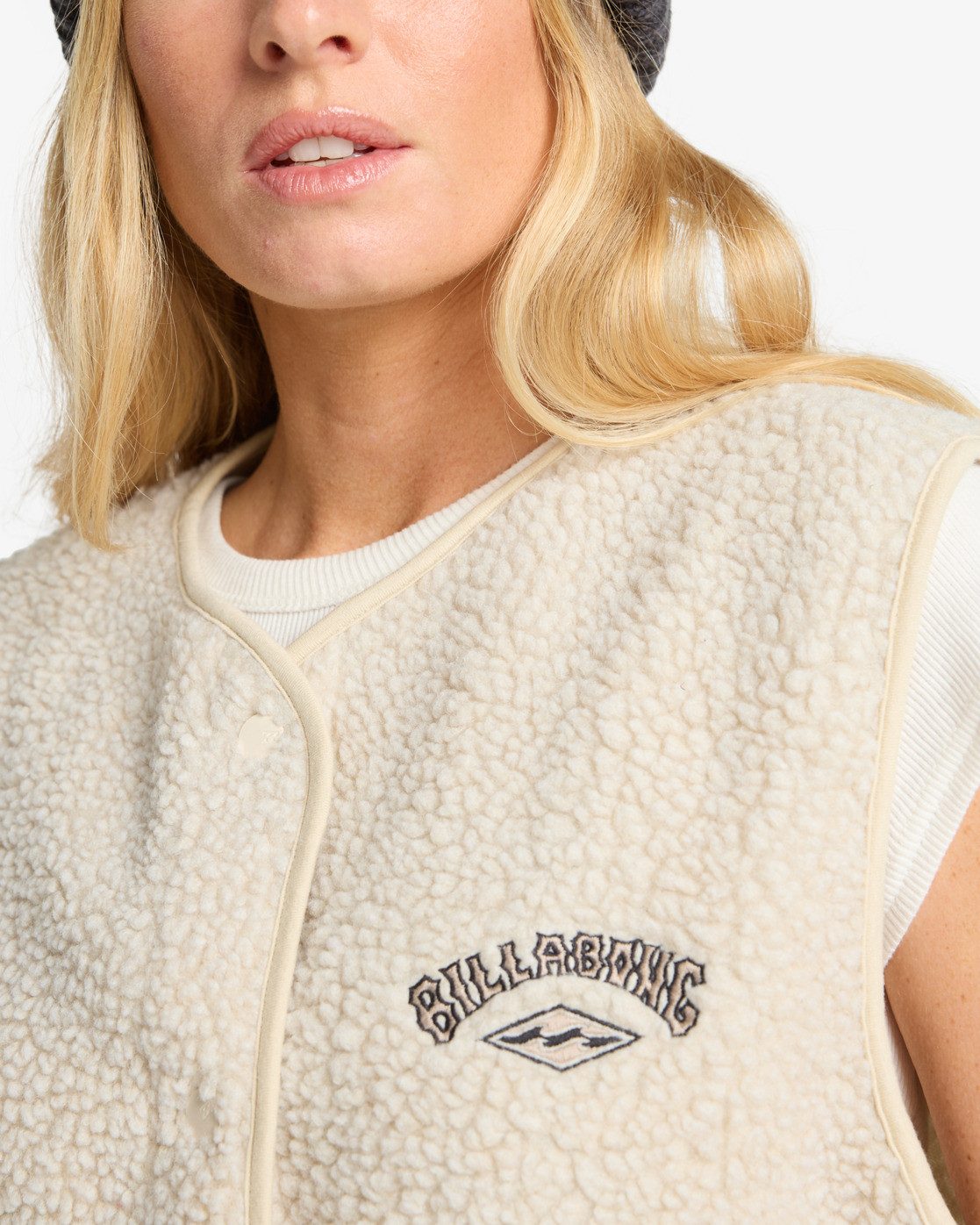 Billabong Fleeceweste BE HAPPY VEST mit Reißverschluss, aus Fleece-Material aus Polyester
