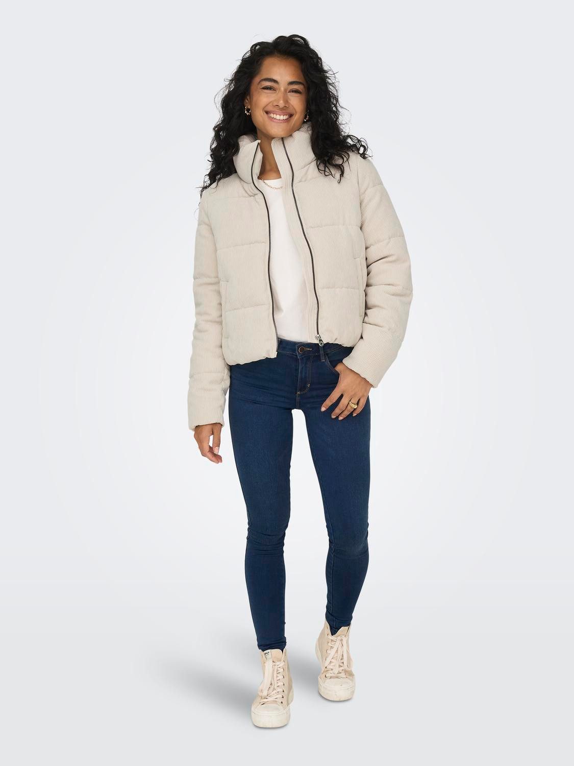 ONLY Cordjacke ONLNEWDOLLY CORDUROY PUFFER OTW NOOS Cord, Seitentaschen