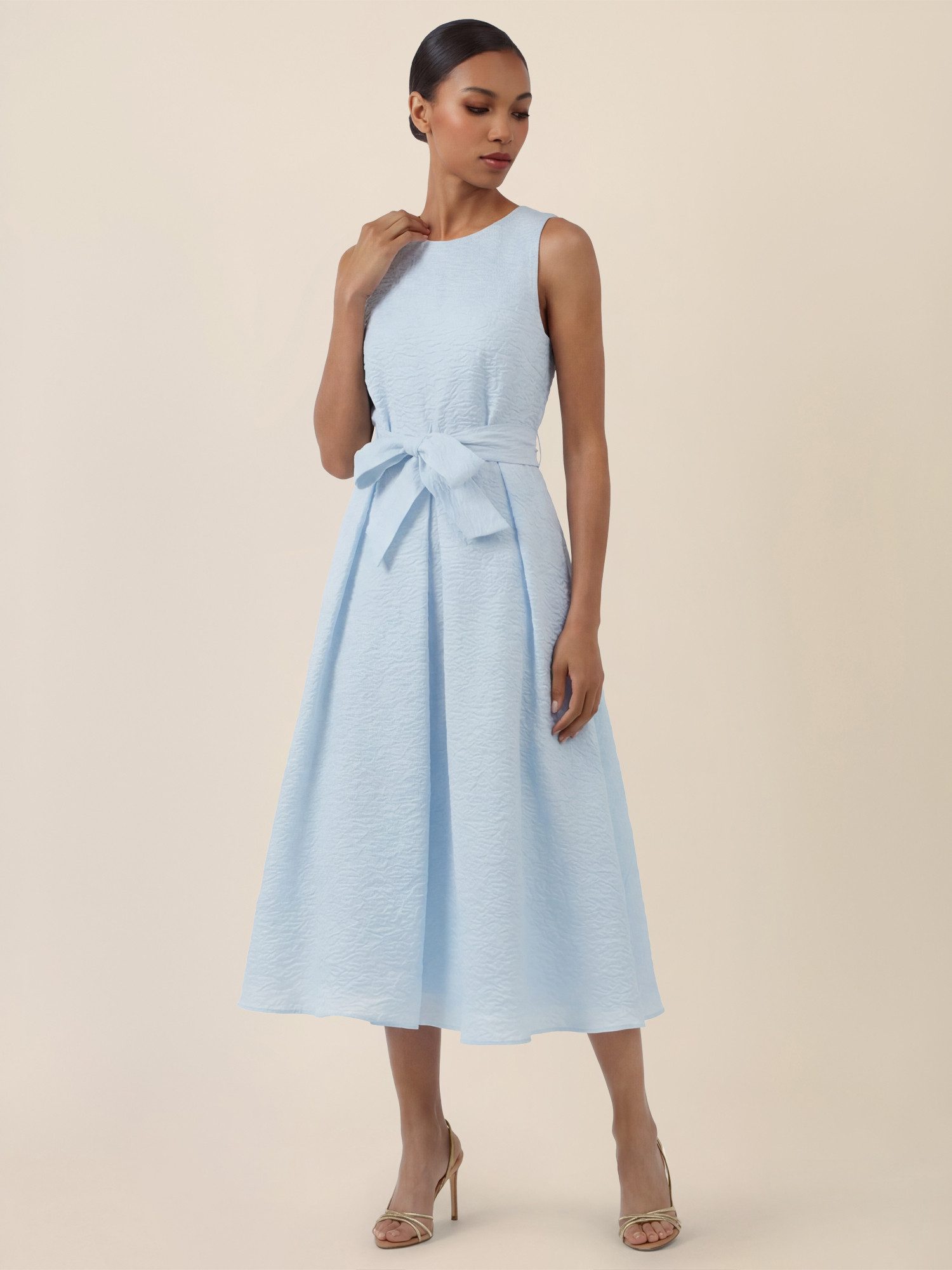 Apart Midikleid mit Taillenschleife und Struktur günstig online kaufen