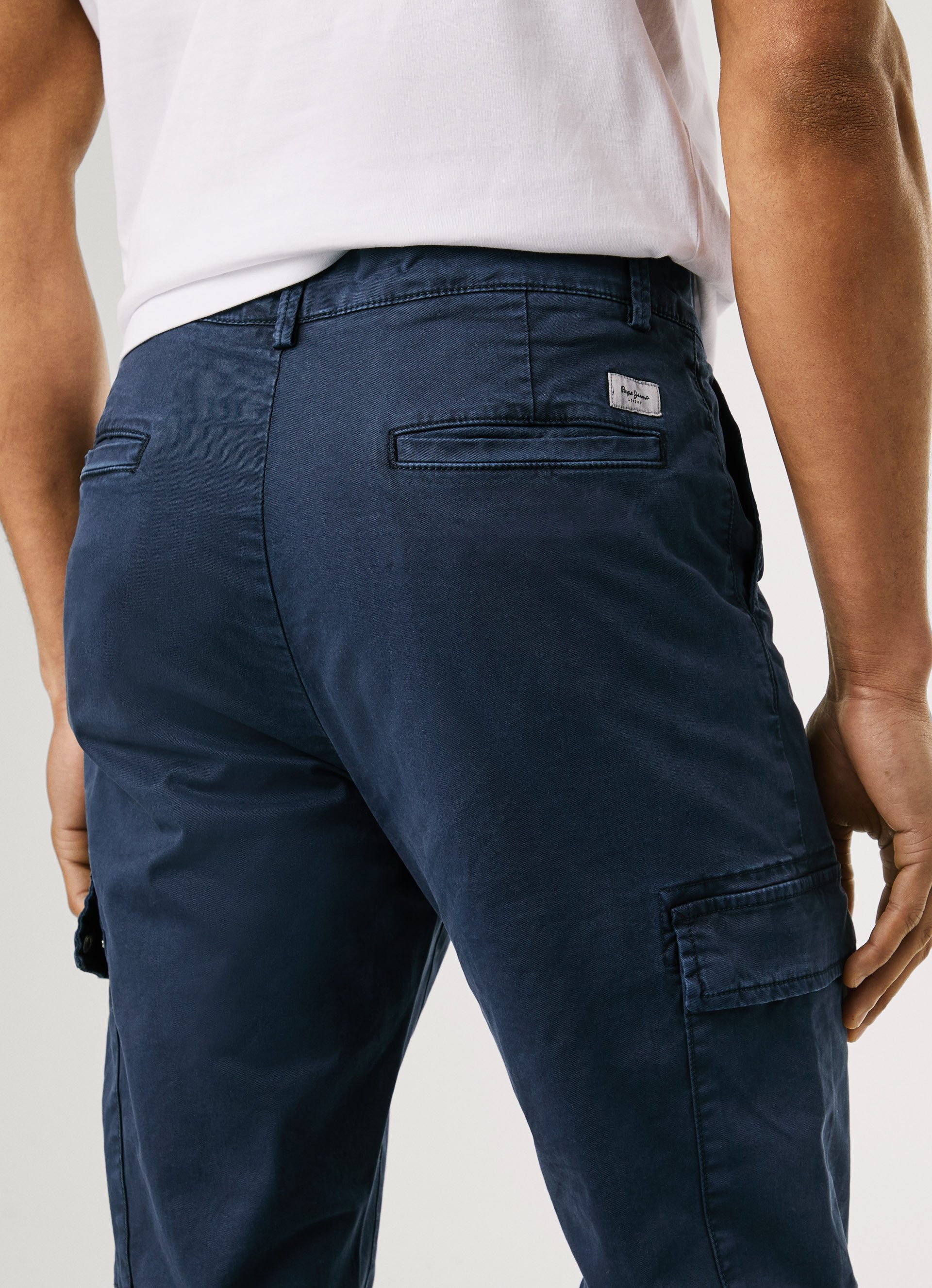 Pepe Jeans Chinohose SLIM CARGO TWILL mit aufgesetzten Taschen