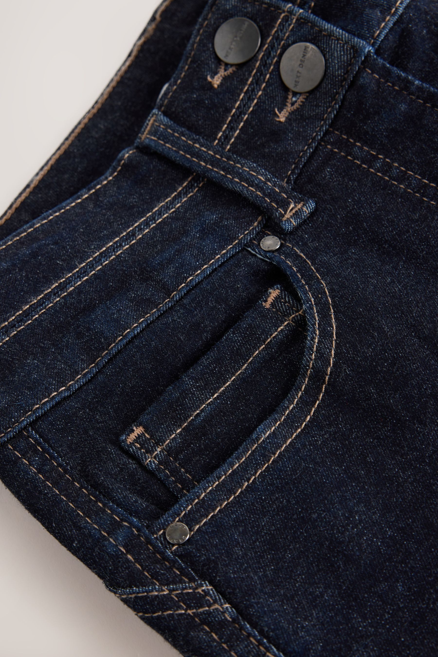Next Push-up-Jeans Lift, Slim And Shape Bootcut-Jeans, Kurzgröße (1-tlg)