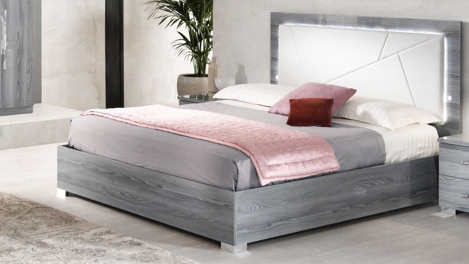 Xlmoebel Bett Luxus Bett aus Holz im italienischen Design (1-tlg., Bett), Hergestellt in Europa