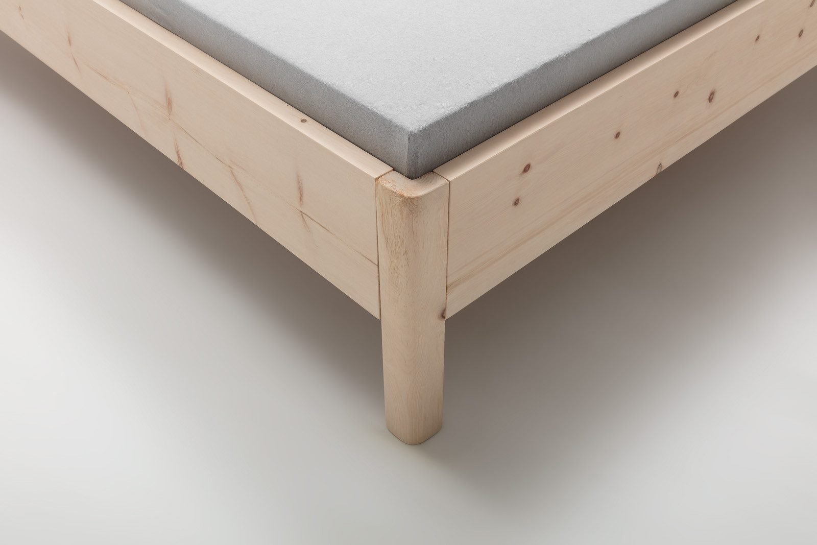 Bettkonzept Massivholzbett Zirben Familienbett Elin, Familienbett