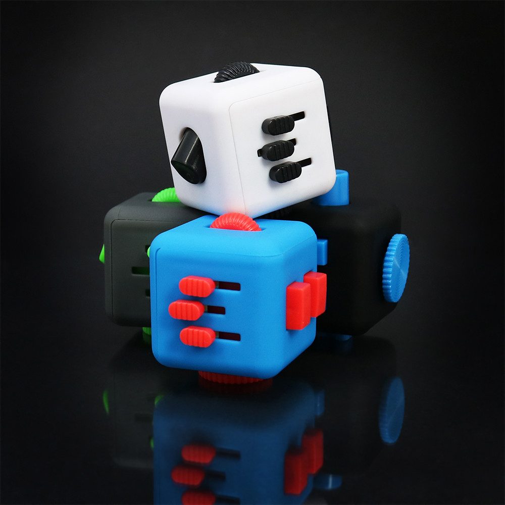 com-four Lernspielzeug Fidget Antistress-Cube - Stress Würfel (1-St), Stress Würfel mit vielen Funktionen in verschiedenen Farben – Bild 2 von 5