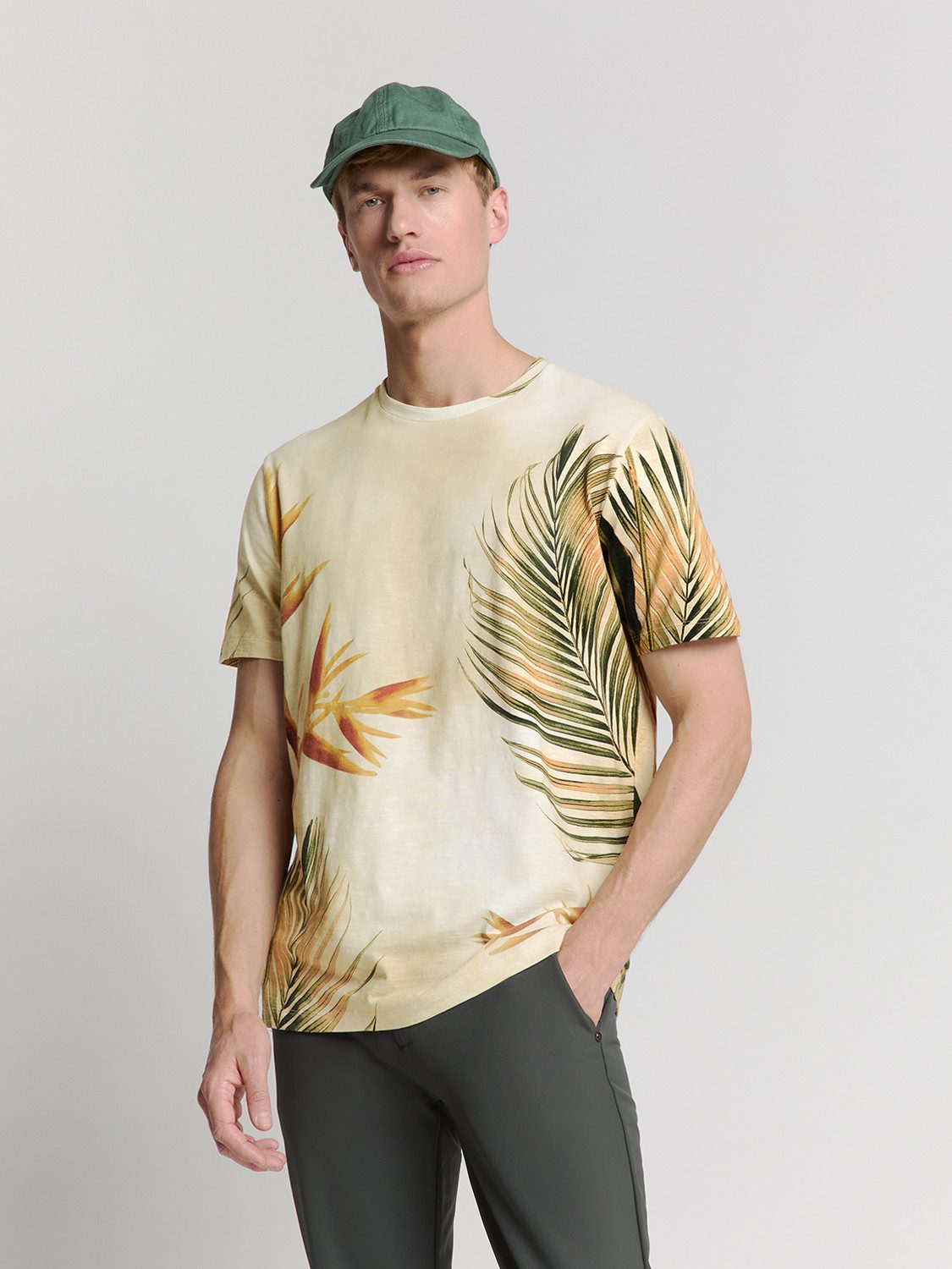 NO EXCESS T-Shirt - sommerliches Kurzarmshirt in tropischem Print