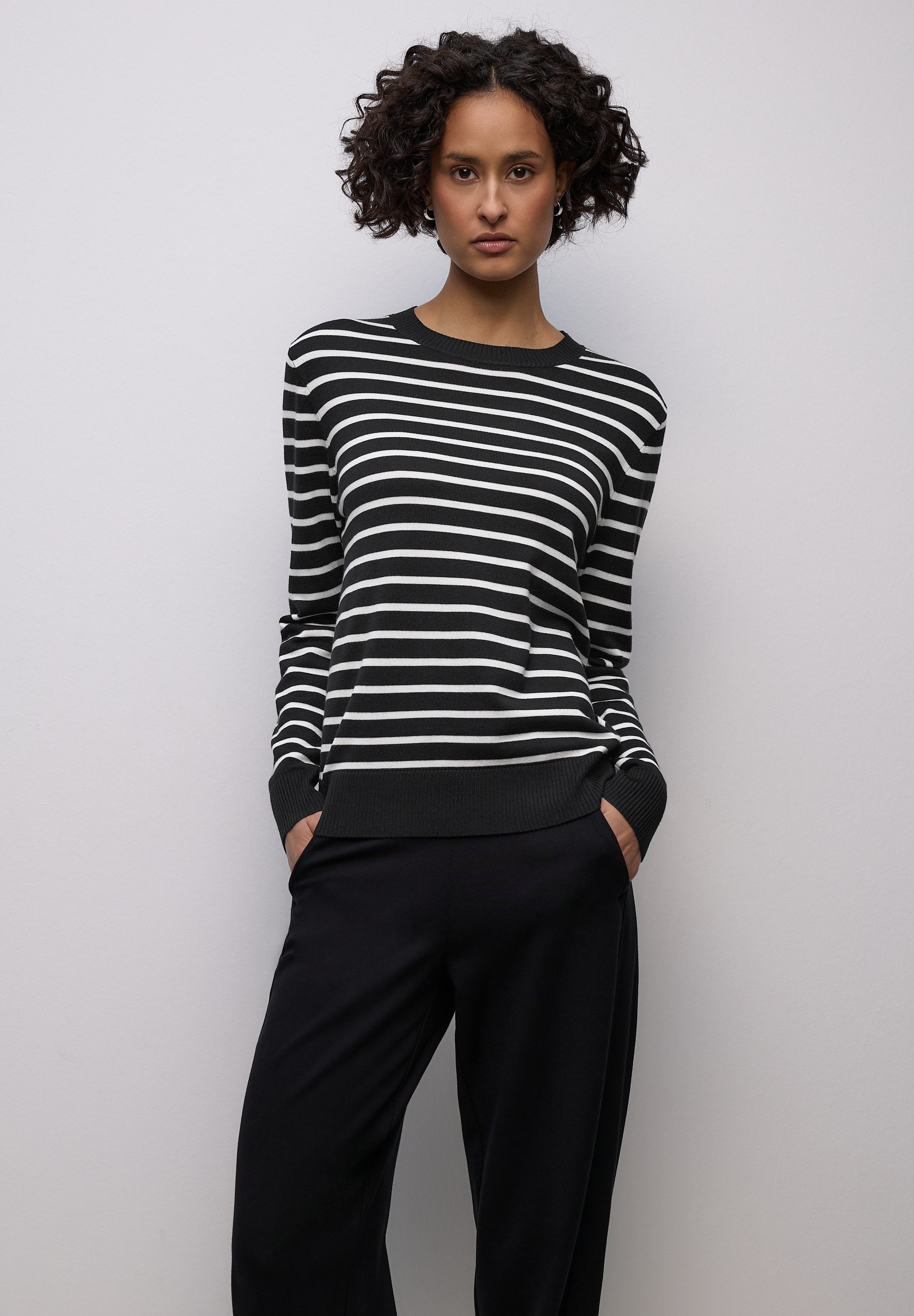 STREET ONE Rundhalspullover Rundhalsausschnitt