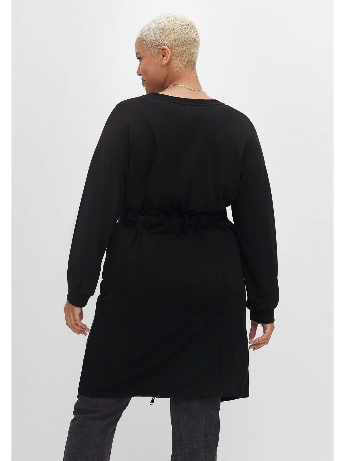 Longform, in Sheego Große Shirtjacke dekorativem Gürtel Größen mit