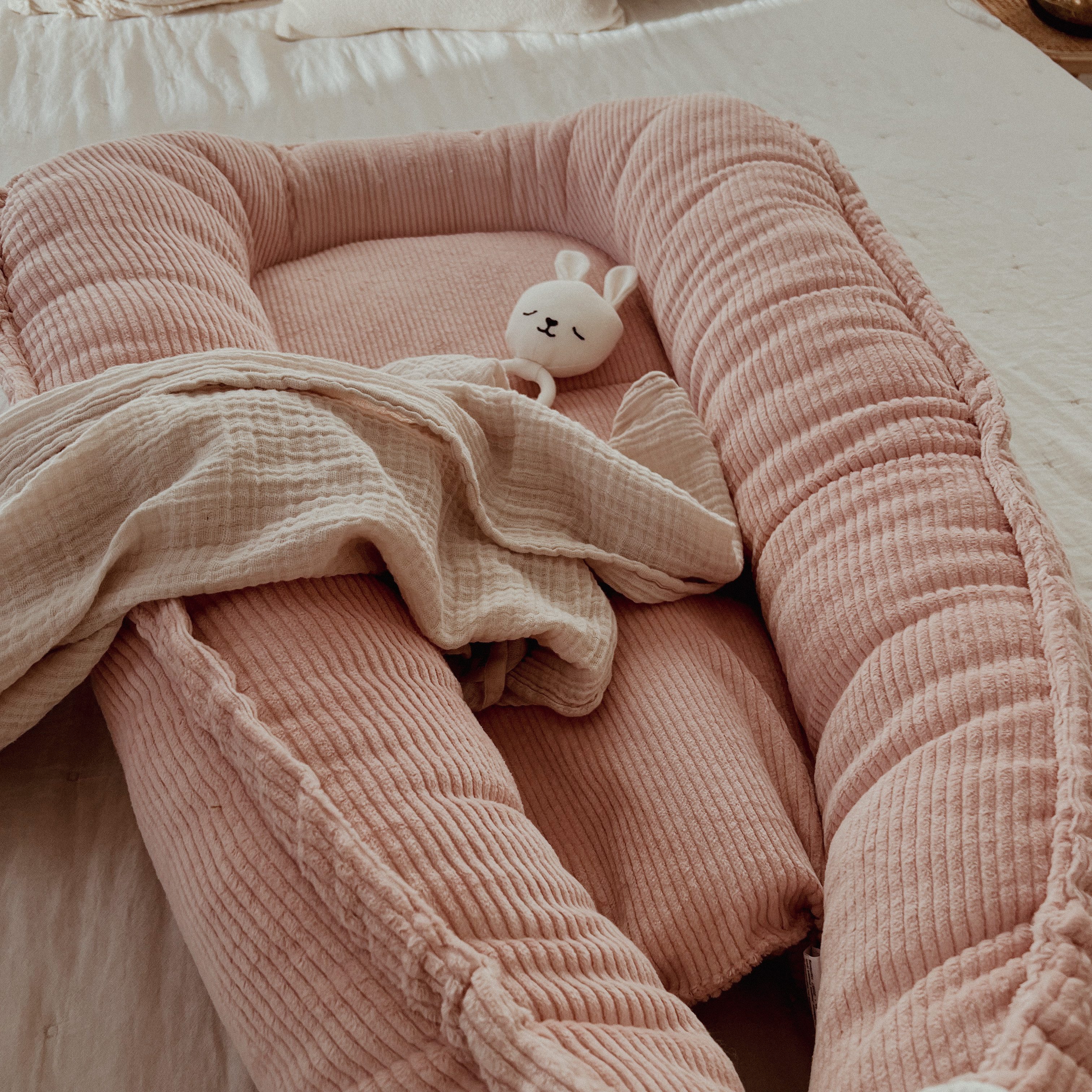 LittleANTunique Bettnestchen Cord rosa