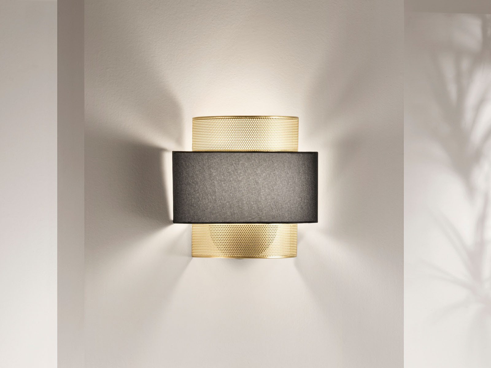 Luce Ambiente Design LED Wandleuchte Metall Wabenmuster & Stoff, Breite 25cm, Dimmfunktion, LED wechselbar, Warmweiß, Wandlampe mit E27 Leuchtmittel für indirekte Wand-Beleuchtung innen