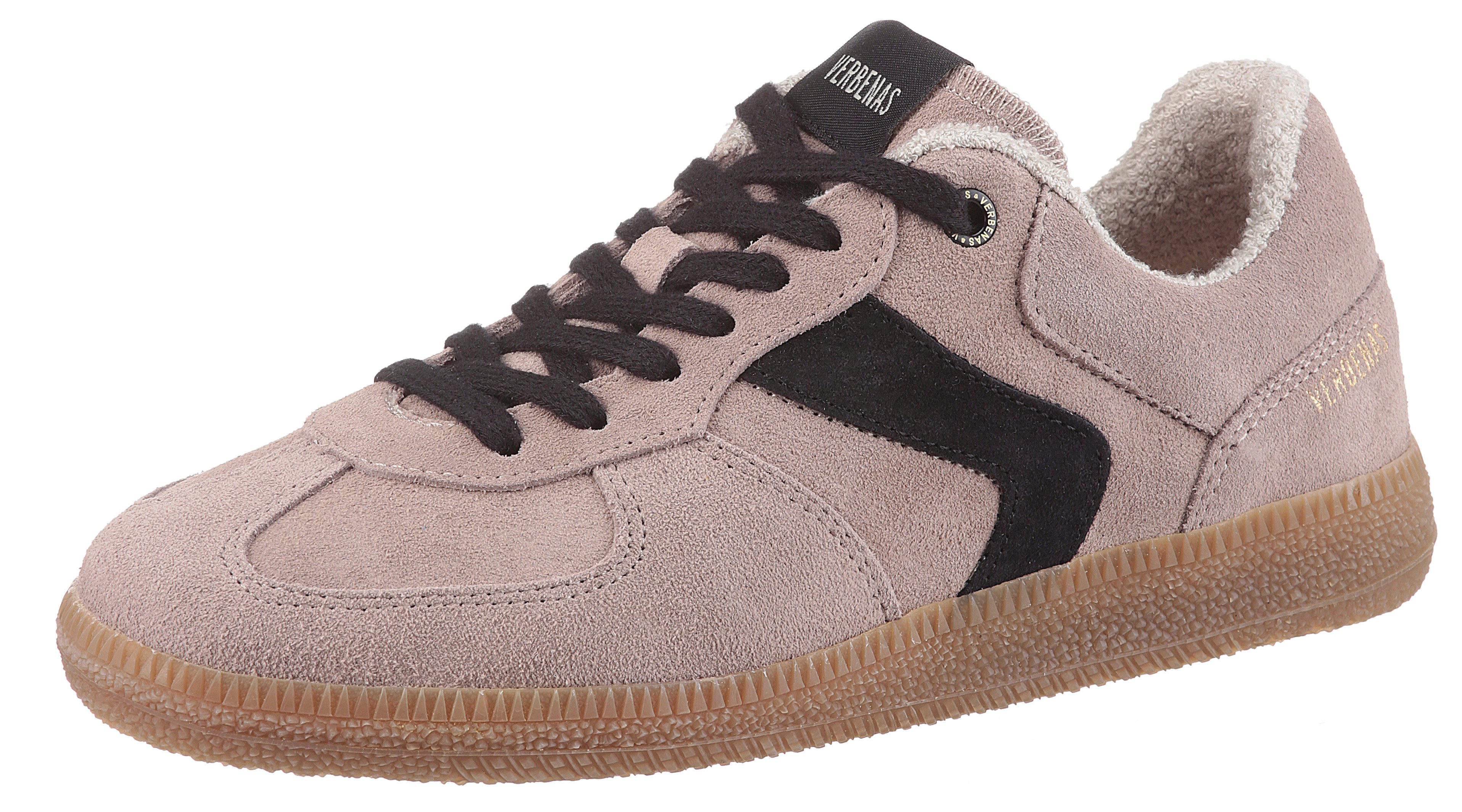 Sora Sneaker