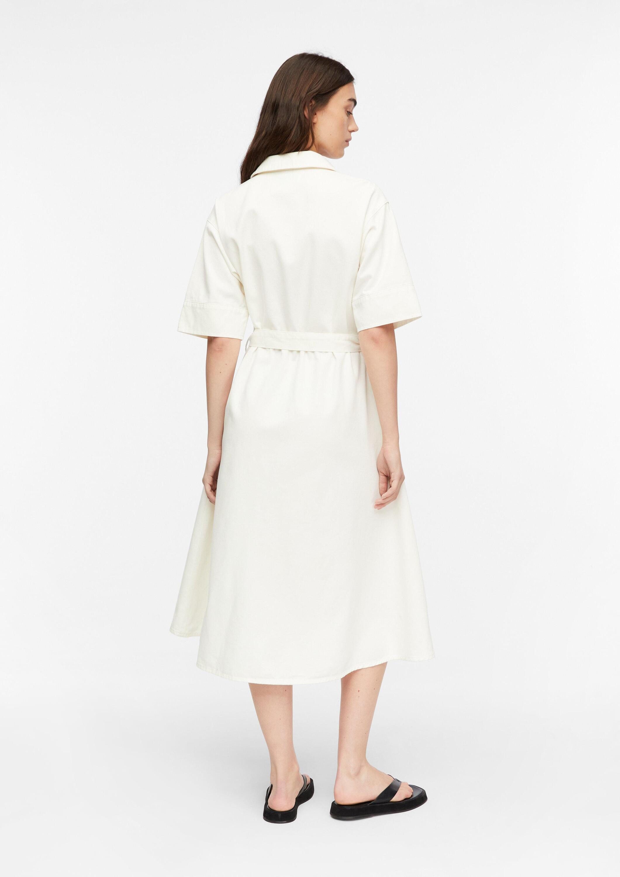comma Midikleid Kleid Denim-Kleid mit Gürtel und Eingrifftaschen