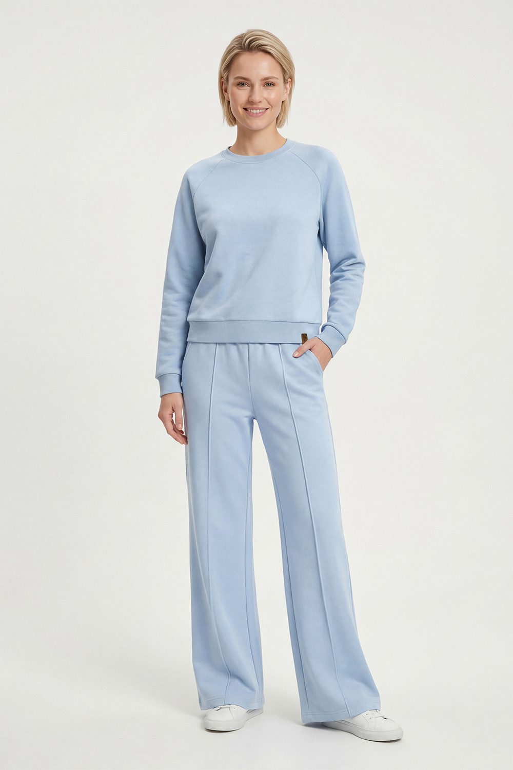 Vivisence Shirt & Hose 9208kmpl