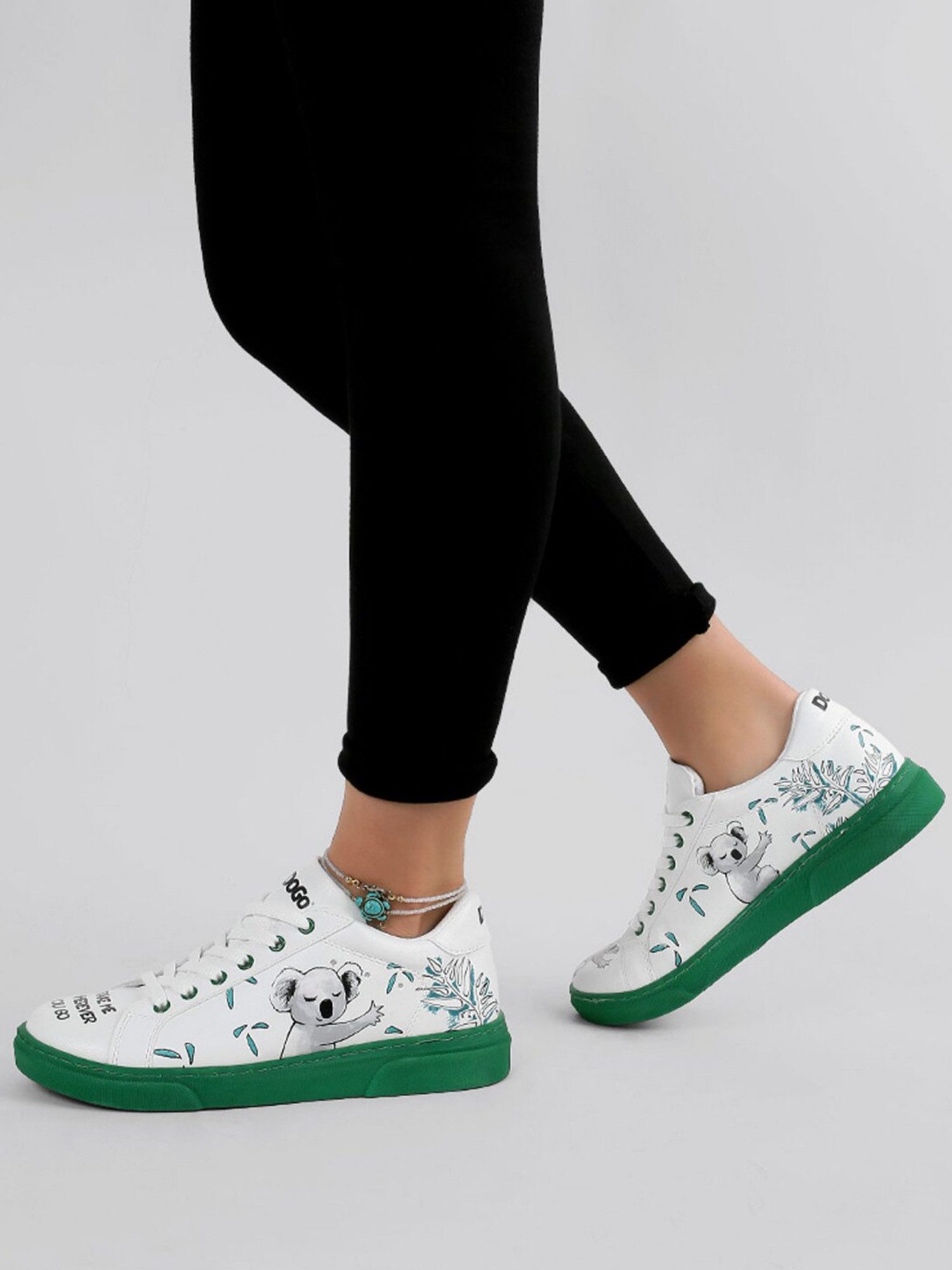 DOGO Ace Low-Top Sneaker Koala Hug Damen Sneaker Sneaker Handgefertigt
