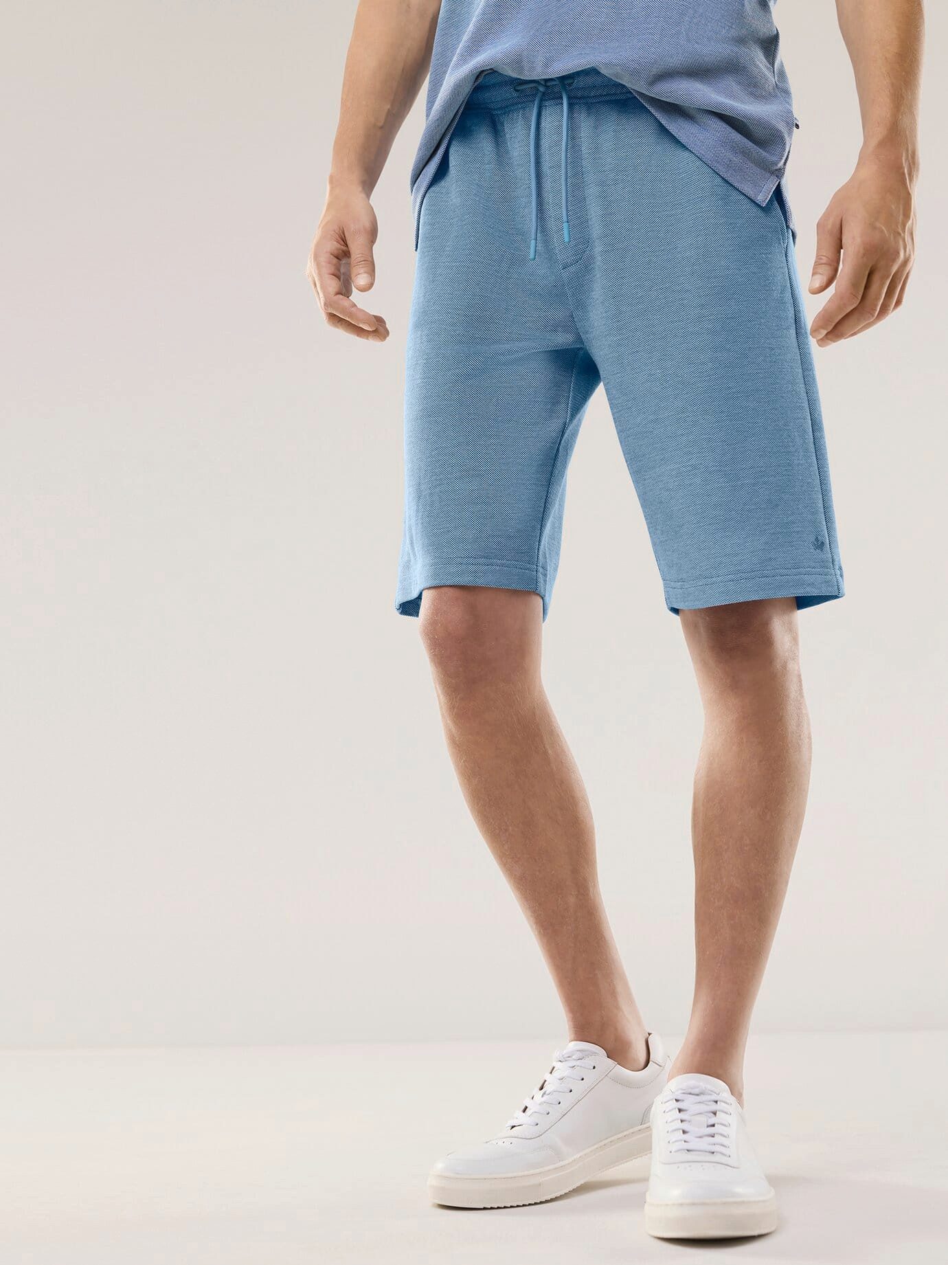 Walbusch Shorts Herren Freizeitshorts Extraglatt bügelfrei Baumwollmix Shorts in Salbei, Kurzgröße 24, Gummizug mit Kordel, 3 Taschen
