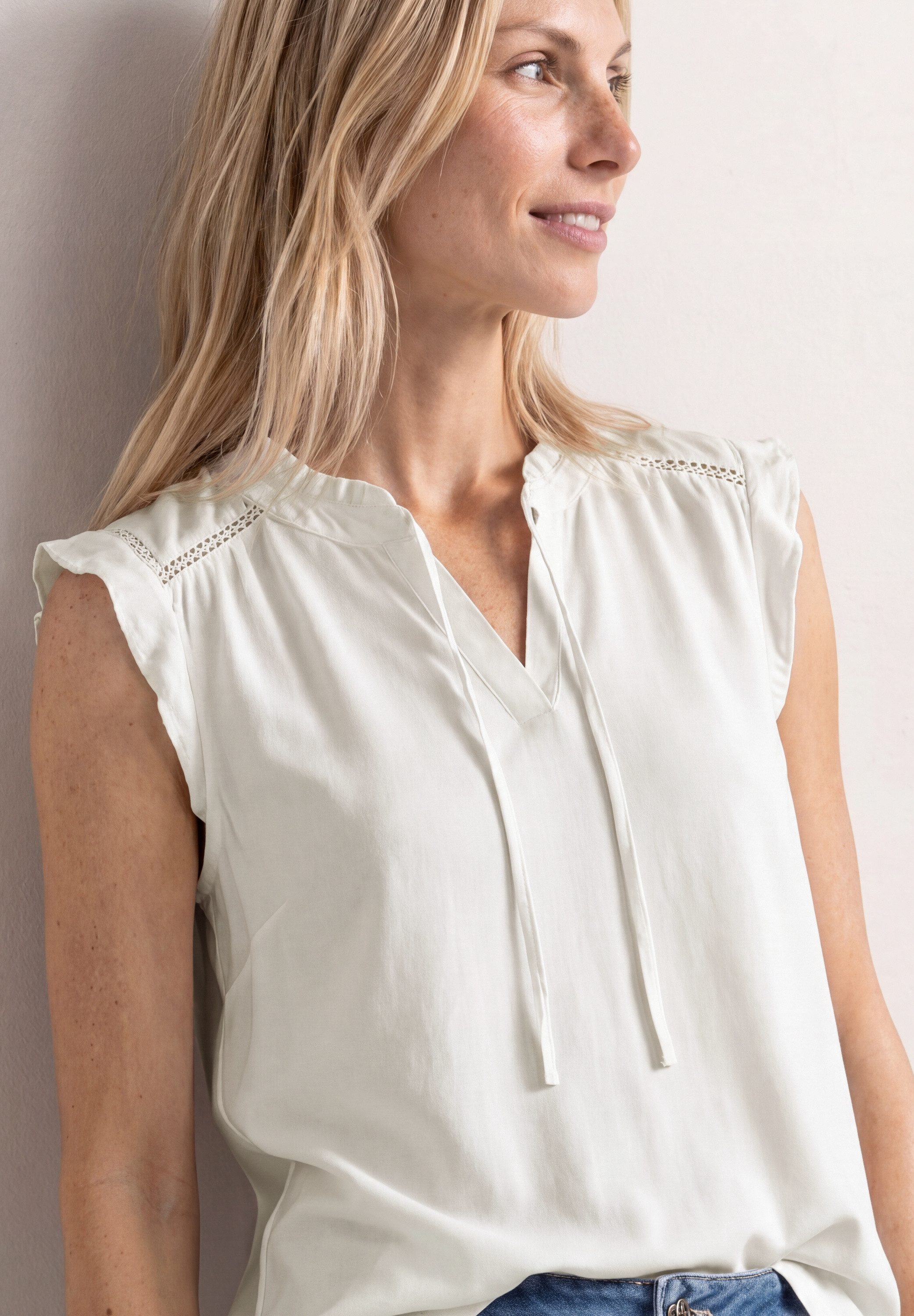STREET ONE Spitzentop Spitzeneinsatz im Schulterbereich