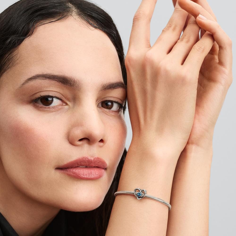 Pandora Charm-Einhänger PANDORA Moments Slide-Charm Herz, 925er Silber, blauer Kristall