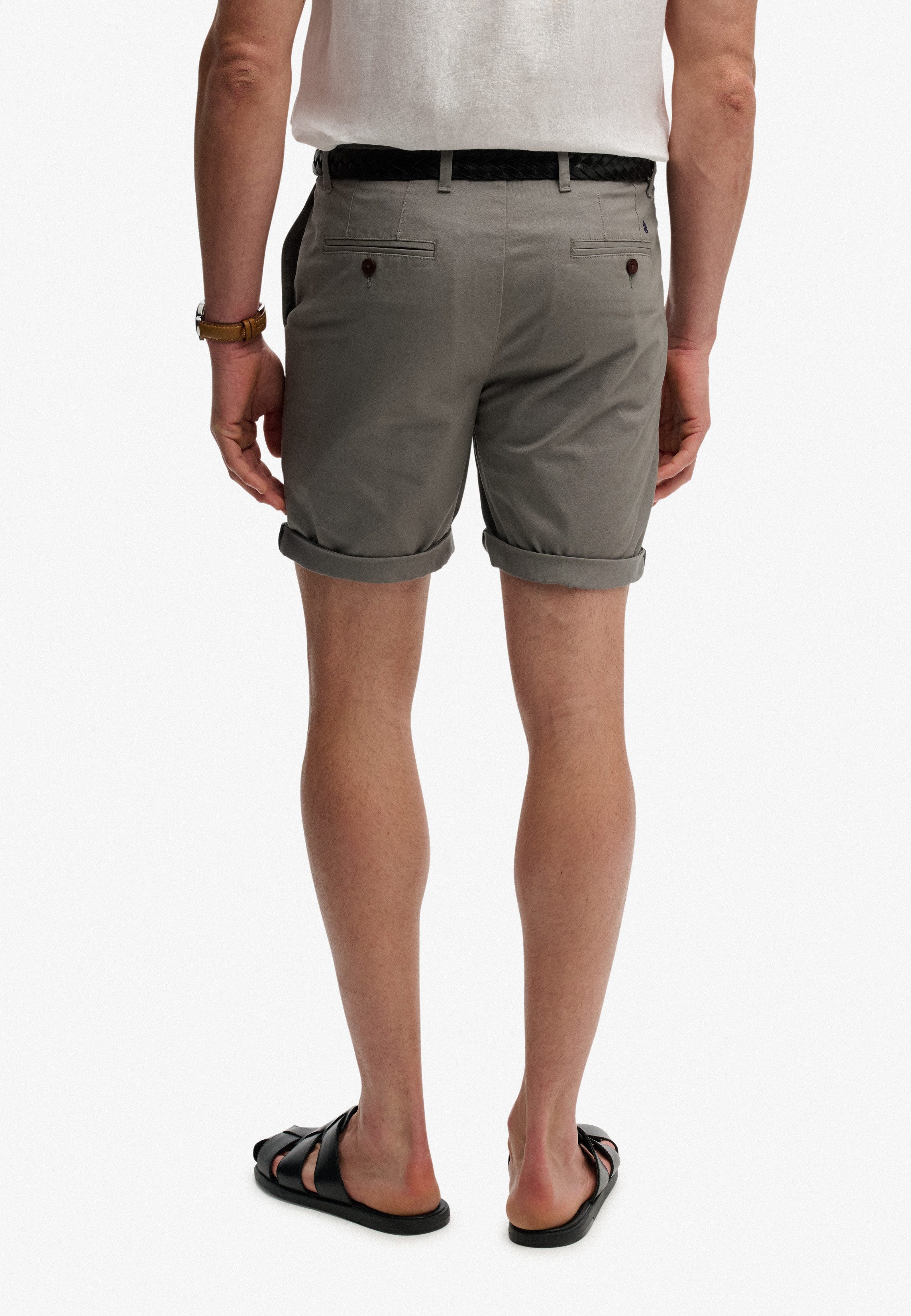 Superdry Chinoshorts PREMIUM REGULAR CHINO SHORT aus Baumwollmischung mit Elasthan, Relaxed Fit, unifarben, knielang