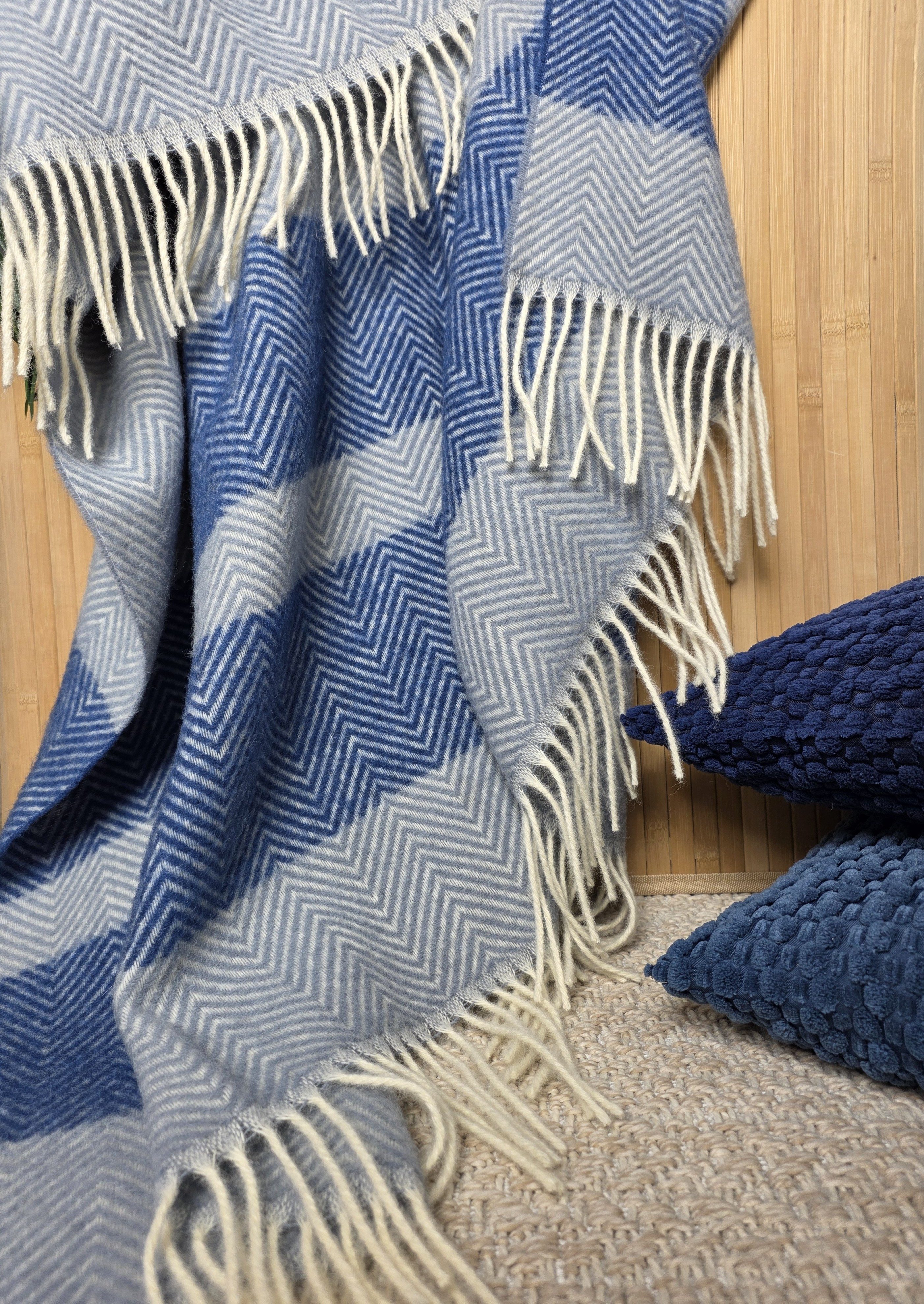 Wolldecke "TIROL M" 100 % Wolle, 140 x 200 cm in versch. Farben, STTS