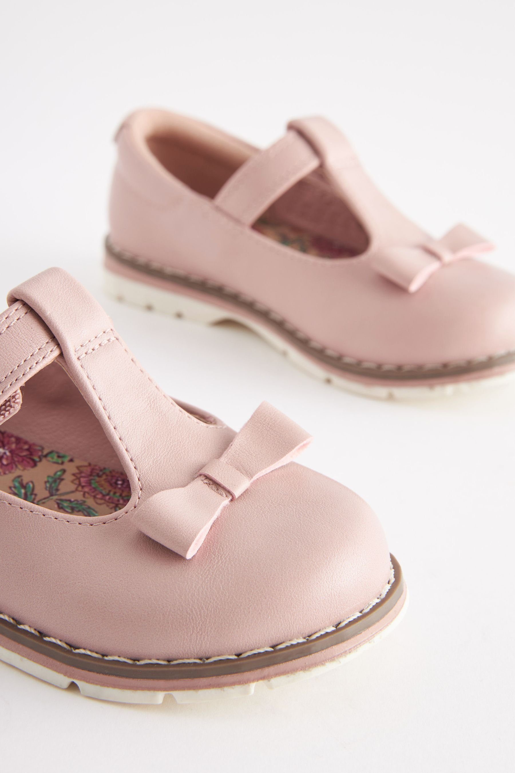Schleife Next Schuhe mit (1-tlg) Pink T-Strap-Sandale und T-Steg