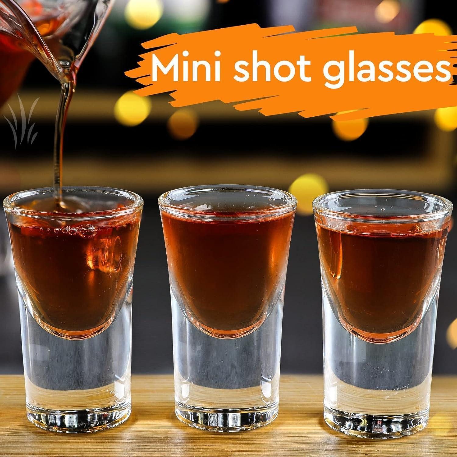 LuxusKollektion Schnapsglas Schnapsgläser-Set 6 Stück 15ml Kristall klar schwerer Boden Cocktail