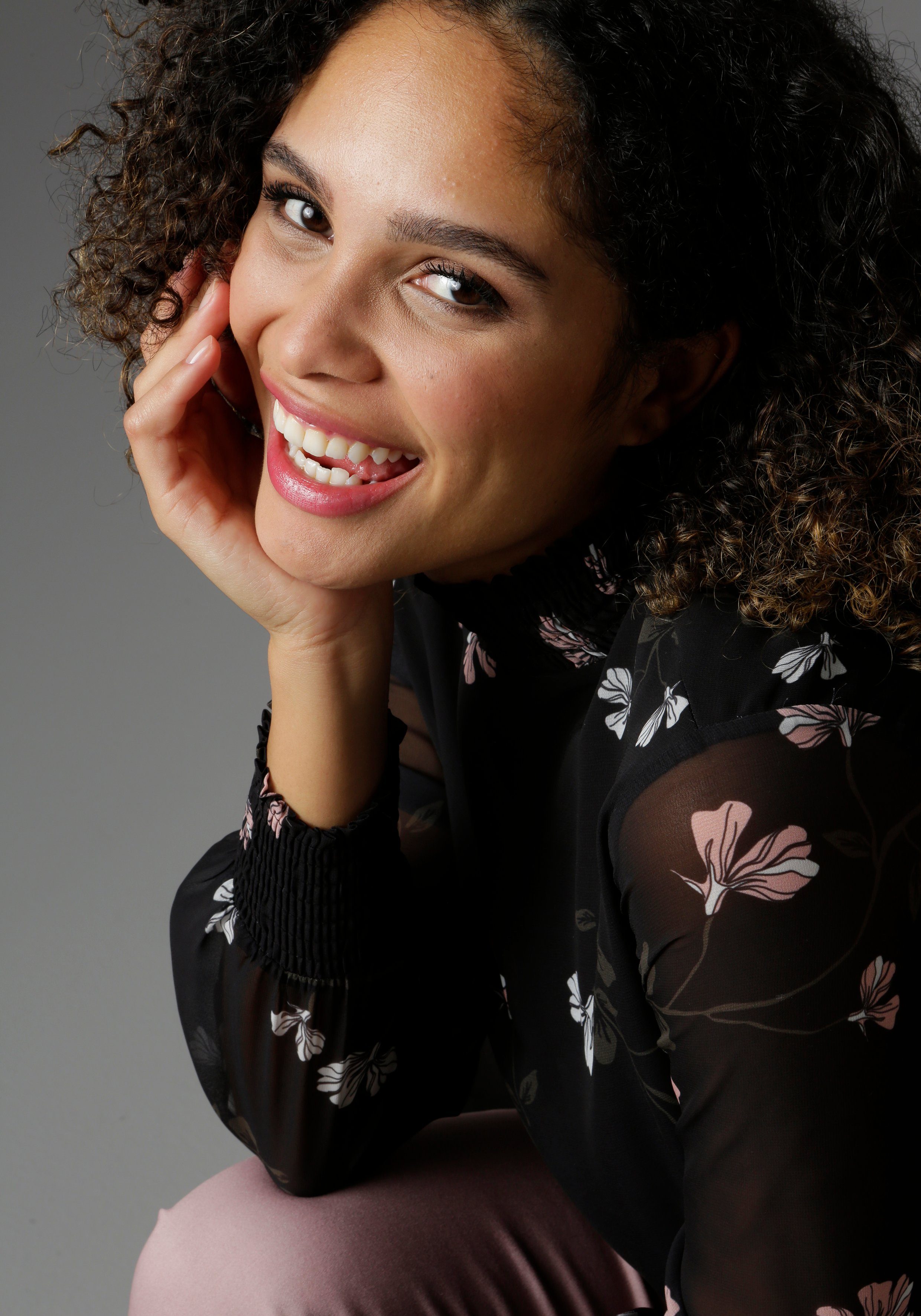 Aniston SELECTED Schlupfbluse mit Smok-Einsätzen