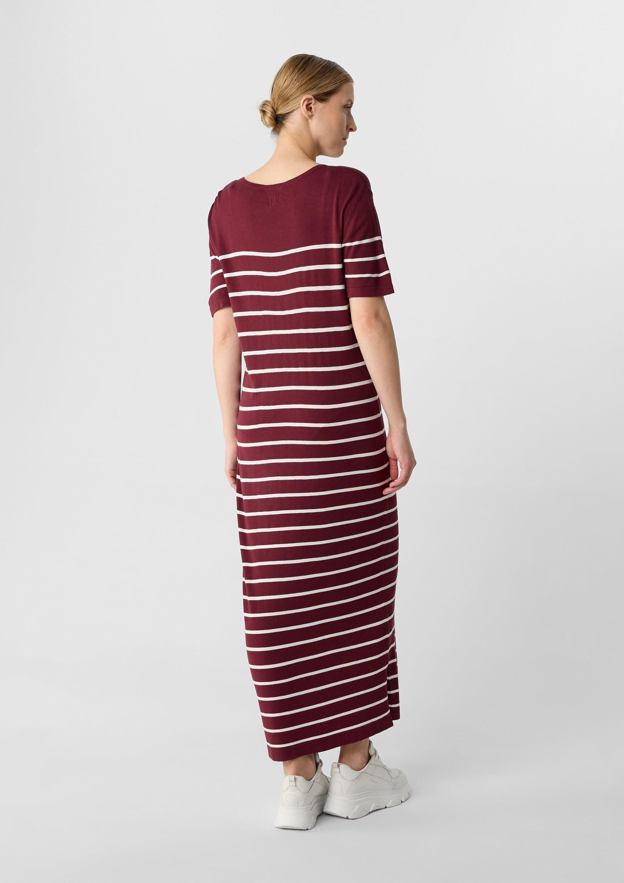 comma Maxikleid Kleid Gestreiftes Midikleid aus Feinstrick