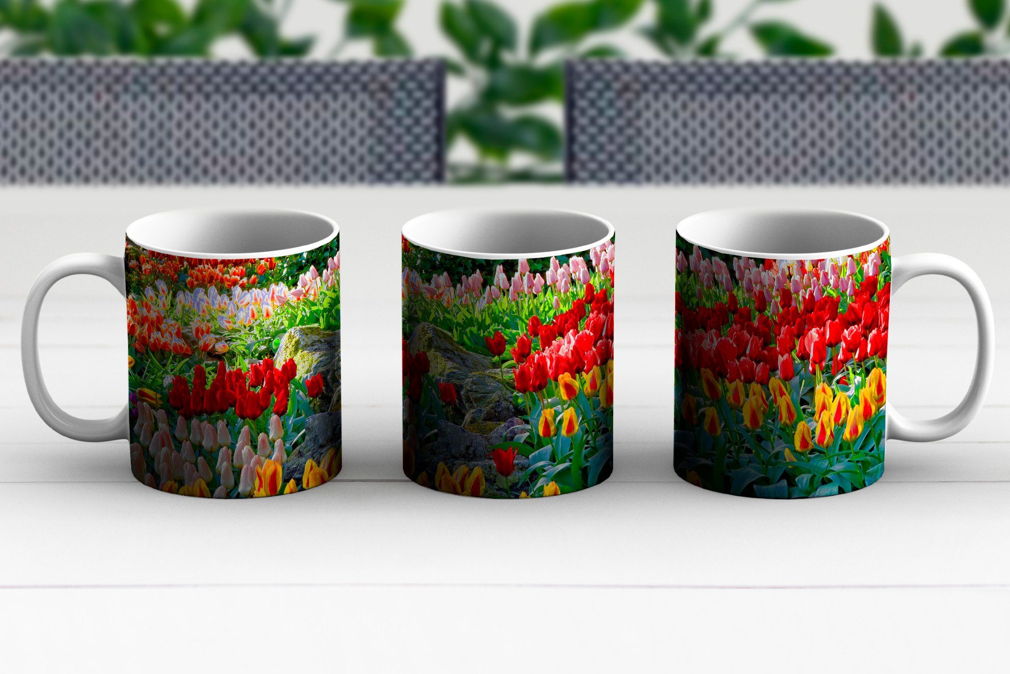 Teetasse, dem Becher, Teetasse, Kaffeetassen, Bunte in Keukenhof Keramik, auf Tasse MuchoWow Tulpen den Geschenk Niederlanden,
