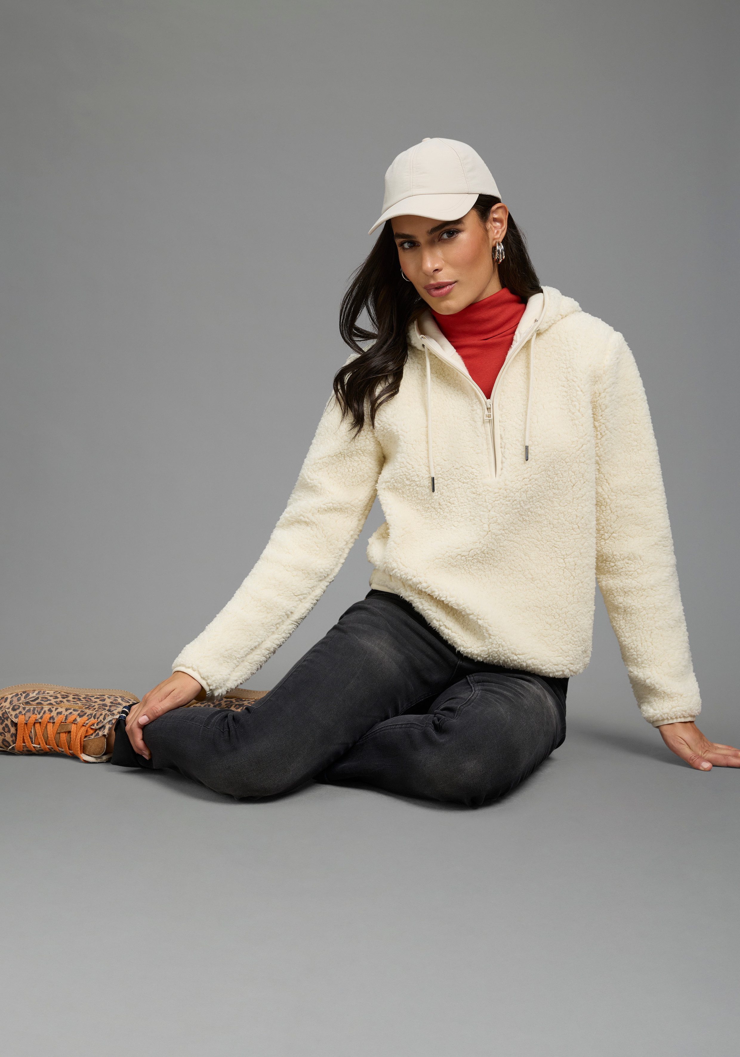 Laura Scott Fleecepullover (1-tlg) aus kuscheligem Teddyfleece mit Kapuze und Reißverschluss – Bild 4 von 5