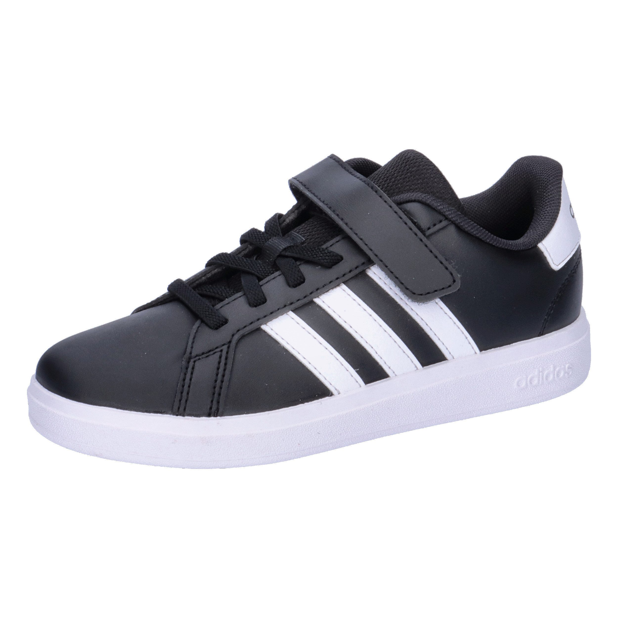 Core Black / Cloud White / Core Black