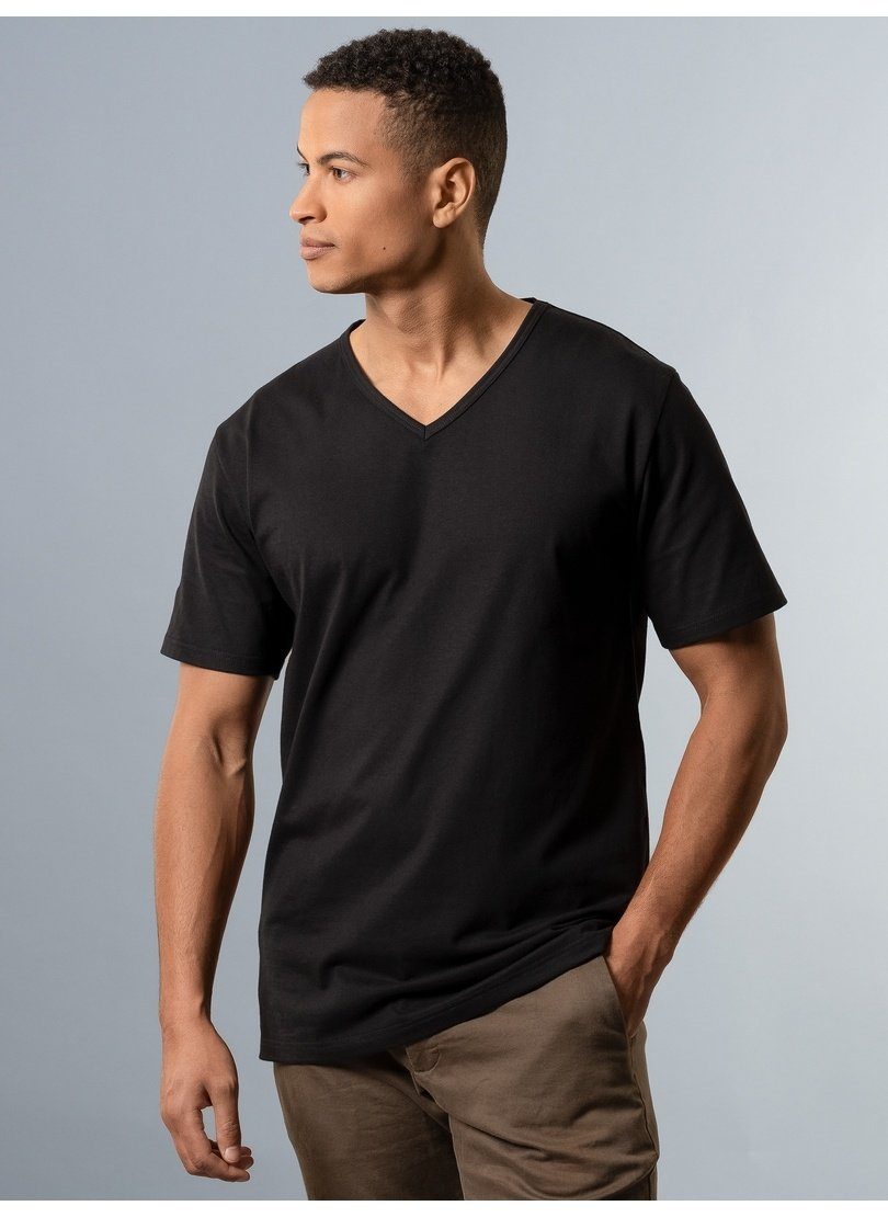Trigema T-Shirt TRIGEMA V-Shirt aus 100% Bio-Baumwolle (kbA) schwarz-C2C
