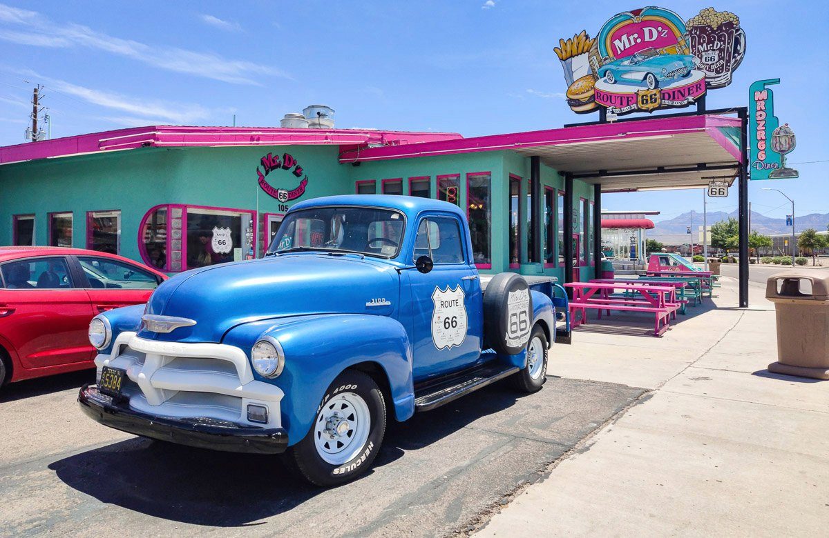 Papermoon Fototapete VINTAGE DINER-OLDTIMER ROUTE 66 AMERIKA RESTAURANT XXL