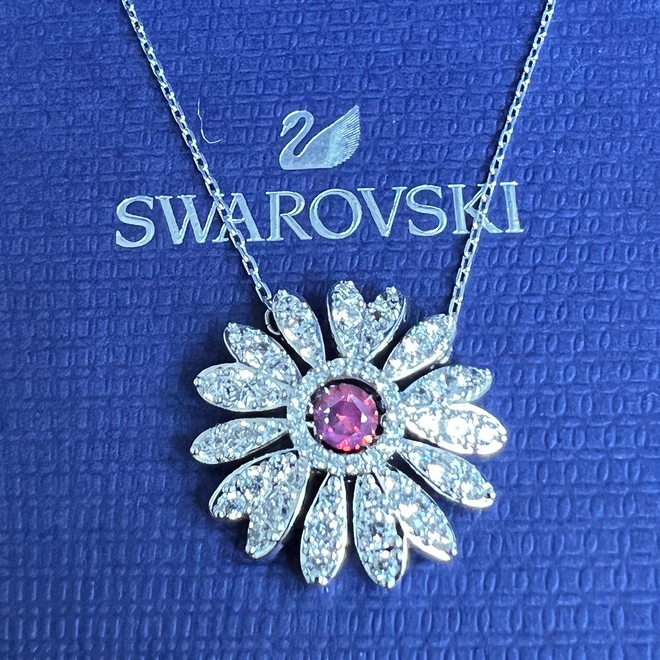 Swarovski Kette mit Anhänger silberfarb...