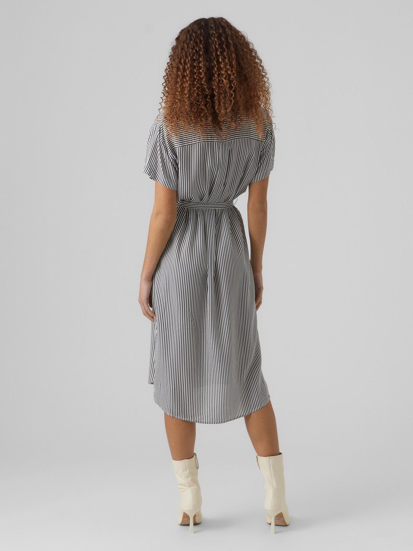 Vero Moda Shirtkleid Basic Weiß (lang) in Kurzärmliges Leichtes Kleid 5760 VMBUMPY Midi