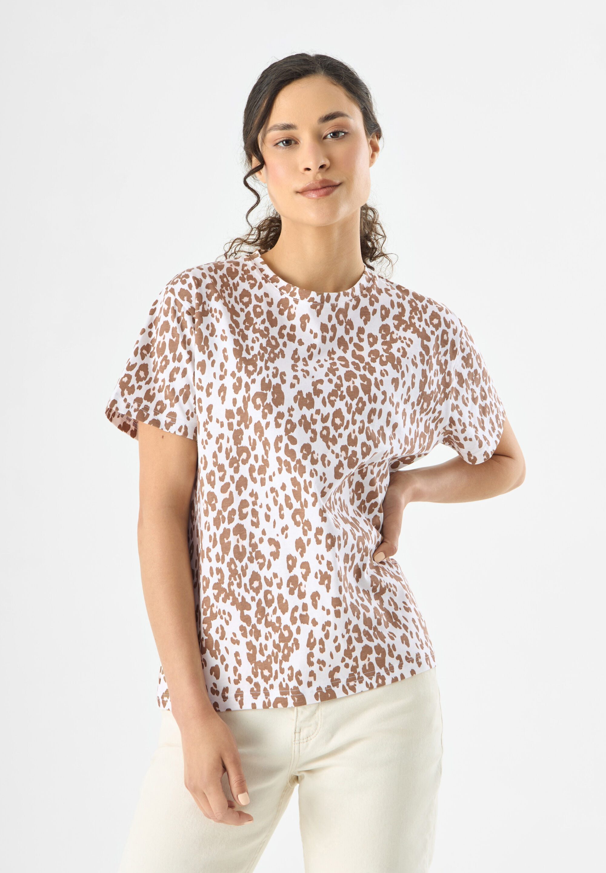 Codello Kurzarmshirt (1-tlg) mit Leo-Allover-Print