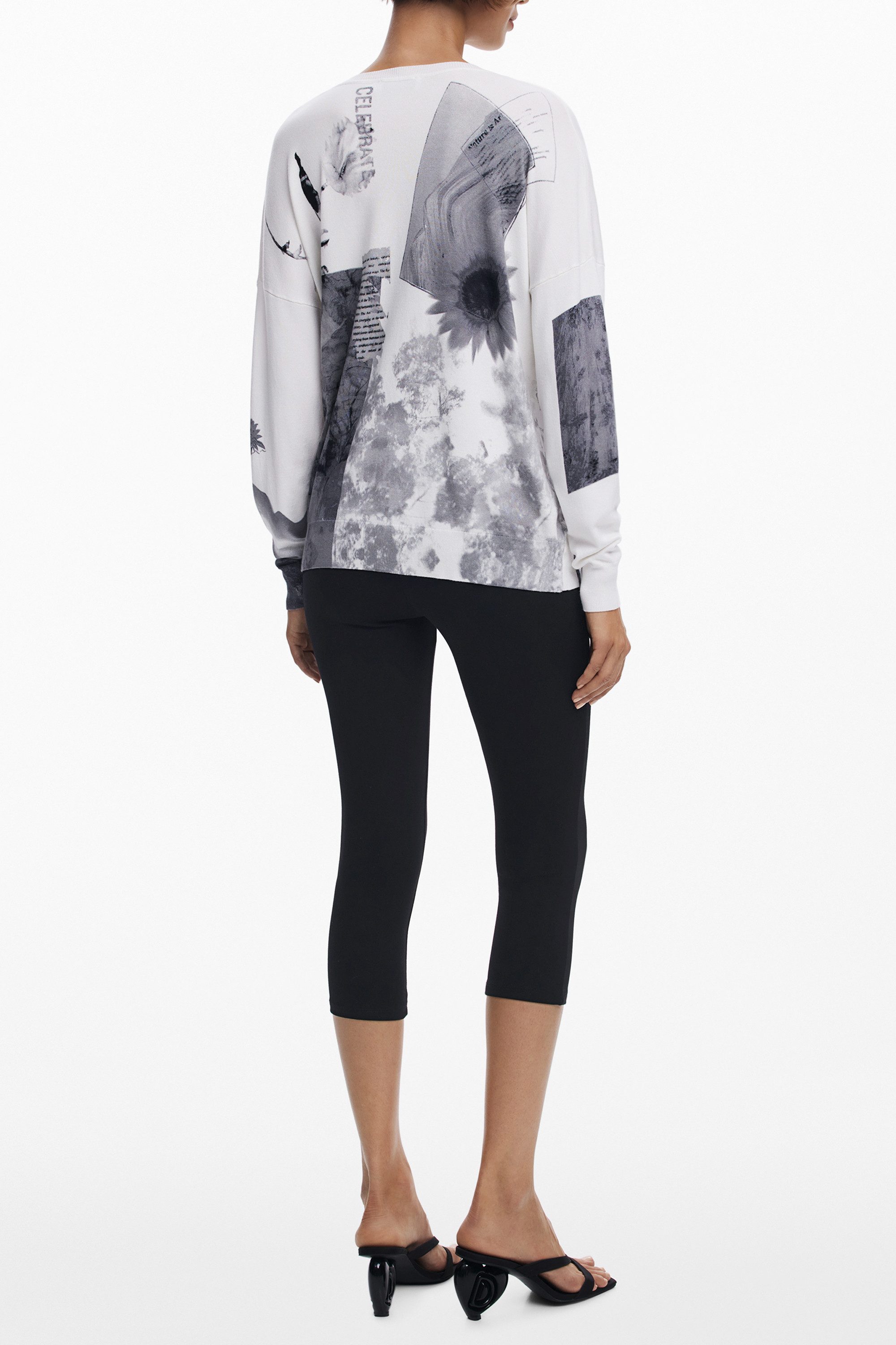 Desigual Strickpullover Weißer Damenpullover mit V-Ausschnitt und Muster - Jers Göteborg