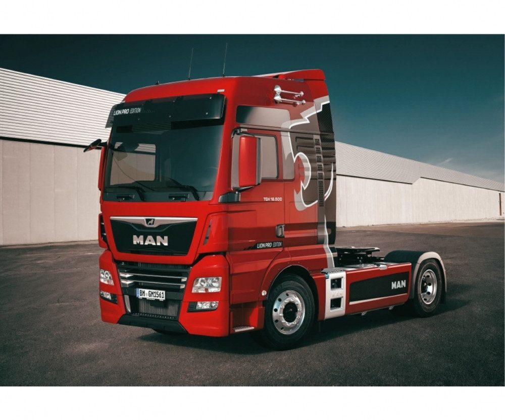Modellbausatz Italeri 1:24 MAN TGX XXL D38