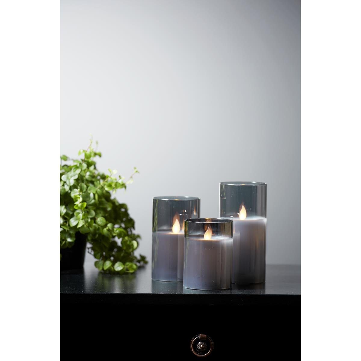 STAR TRADING LED-Kerze Windlicht im Glas Echtwachs flackernde Flamme Timer H: 15cm grau, LED Classic, warmweiß (2100K bis 3000K) – Bild 3 von 5
